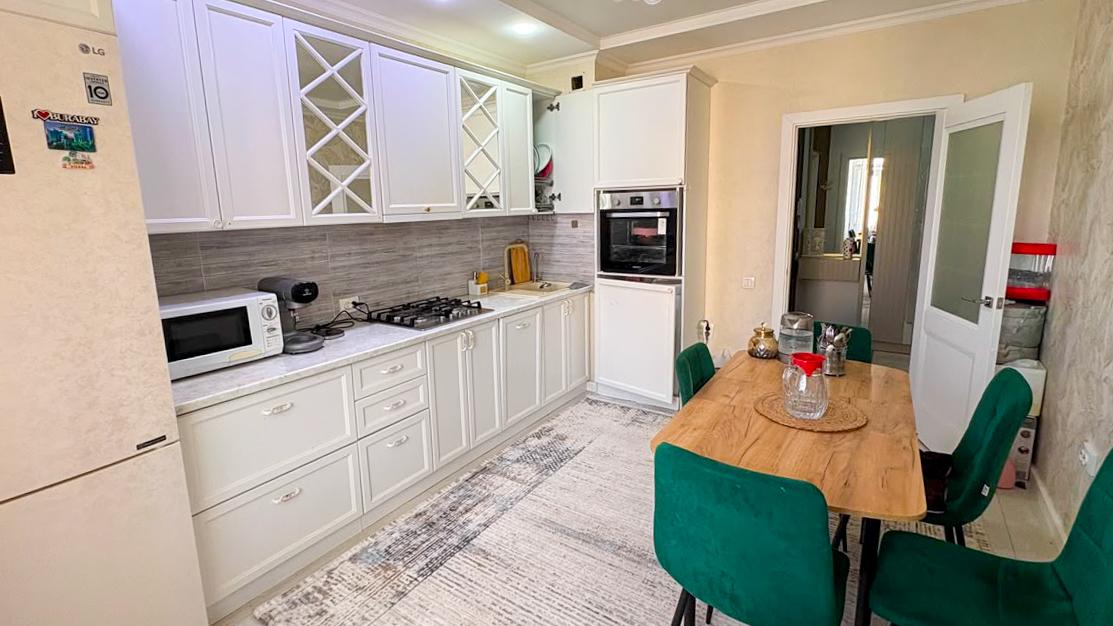3-комнантная квартира, 90.0 м²,Базарбаева за 42 000 000