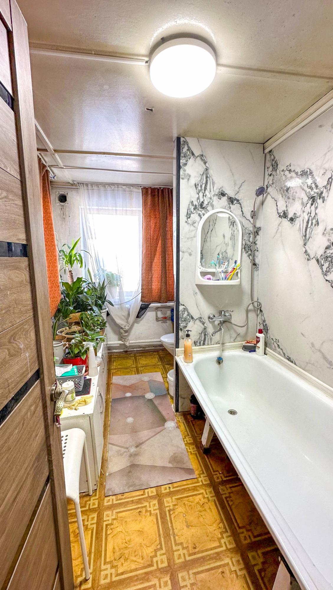 4-комнантный квартира, 57.3 м²,Даирова за 17 000 000