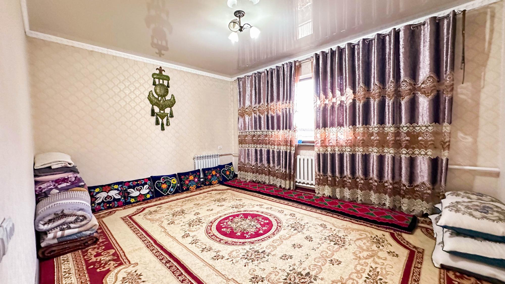 5-комнантный квартира, 196.0 м²,Жылысай за 60 000 000