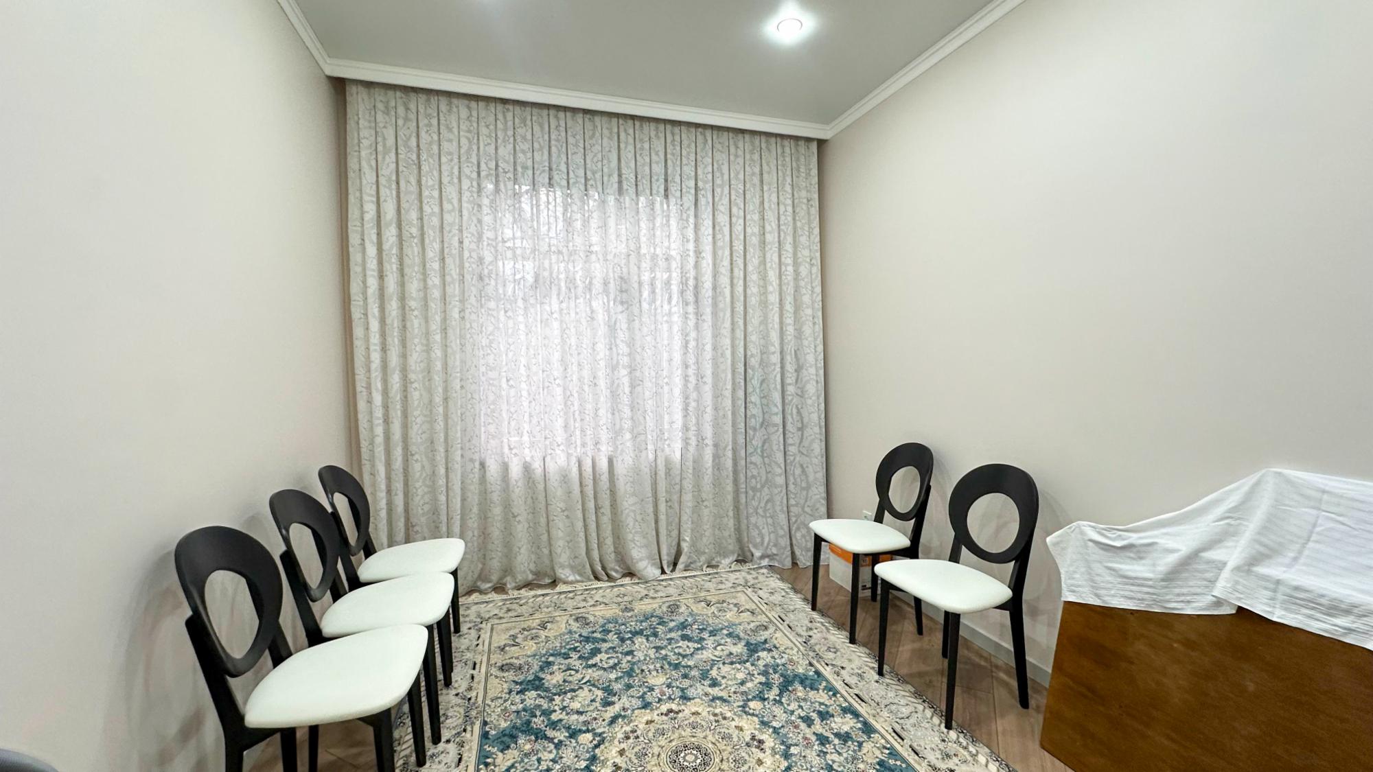4-комнантный квартира, 104.0 м²,Калиева за 65 000 000