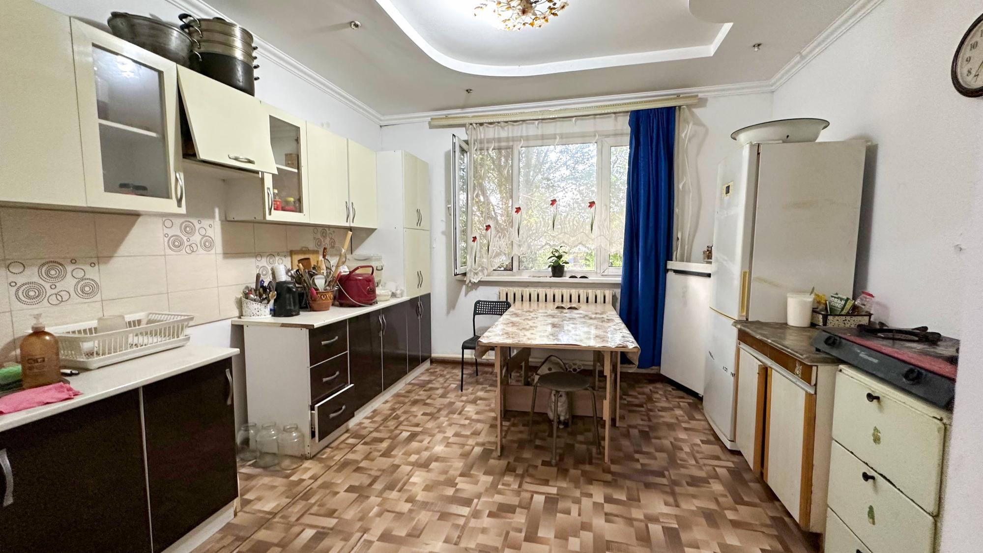 4-комнантный квартира, 123.0 м²,Матросова за 19 700 000