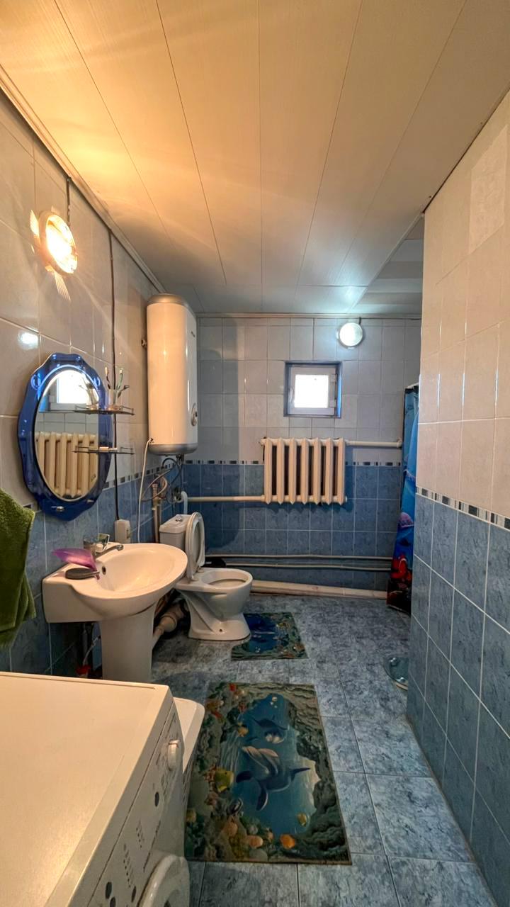 4-комнантный квартира, 106.0 м²,Базарбаева за 30 000 000