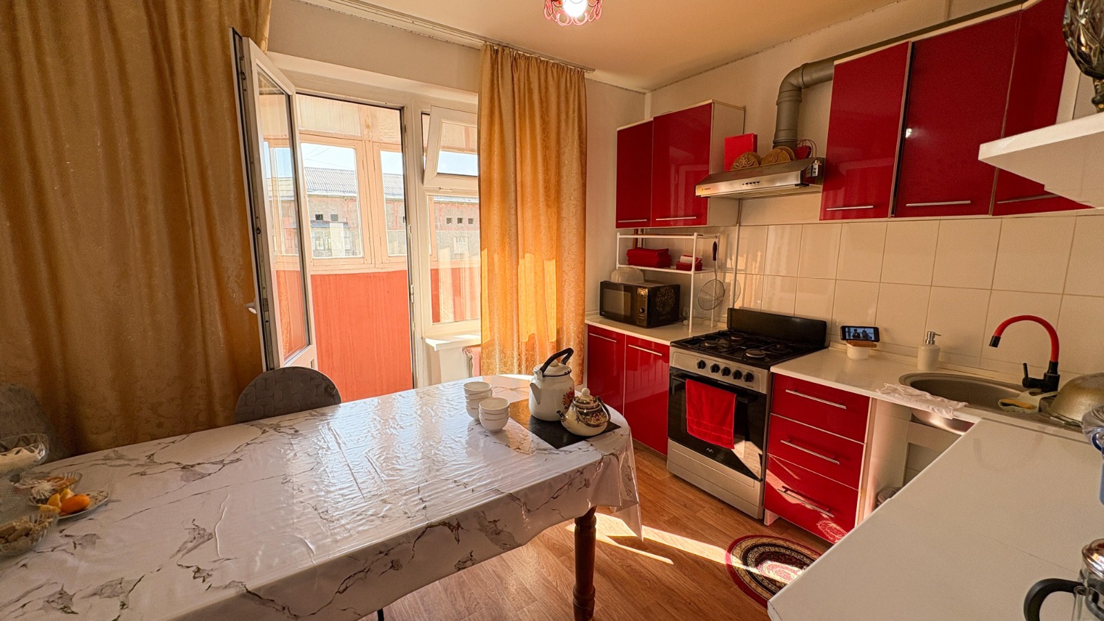 4-комнантная квартира, 90.0 м²,Кунаева за 27 000 000