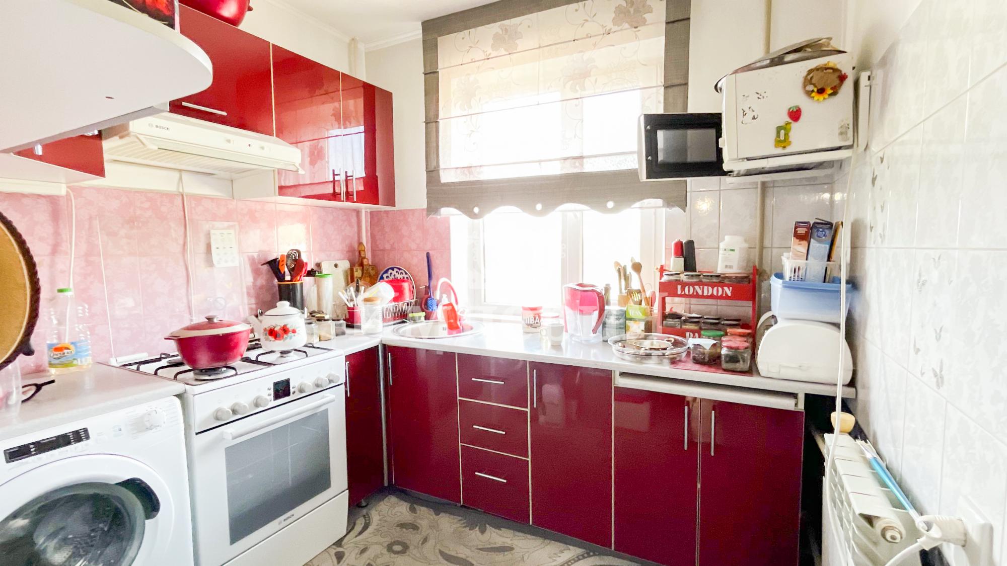 3-комнантная квартира, 63.0 м²,4 мкр за 17 000 000