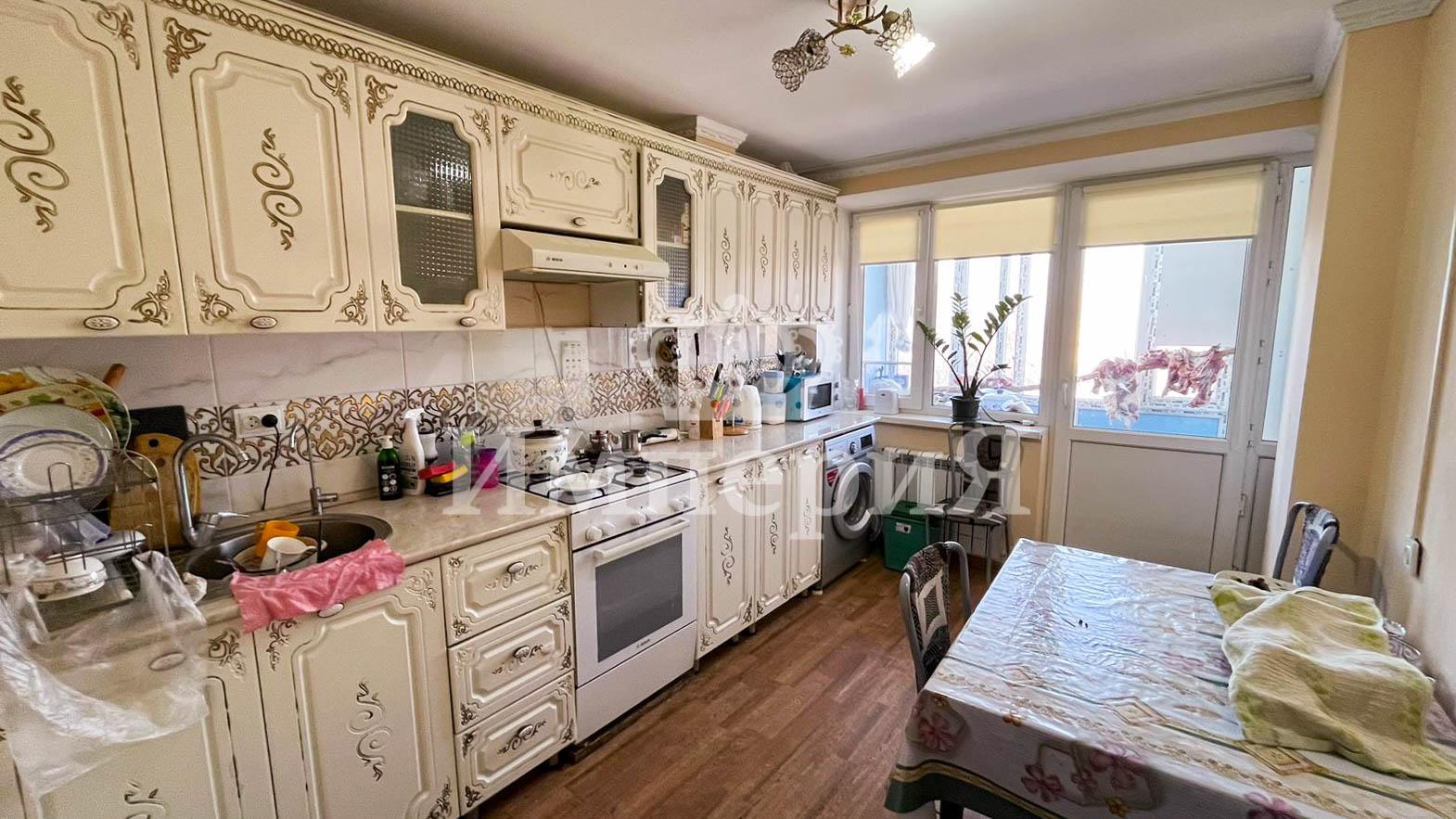 4-комнантная квартира, 74.0 м²,5 мкр за 21 000 000