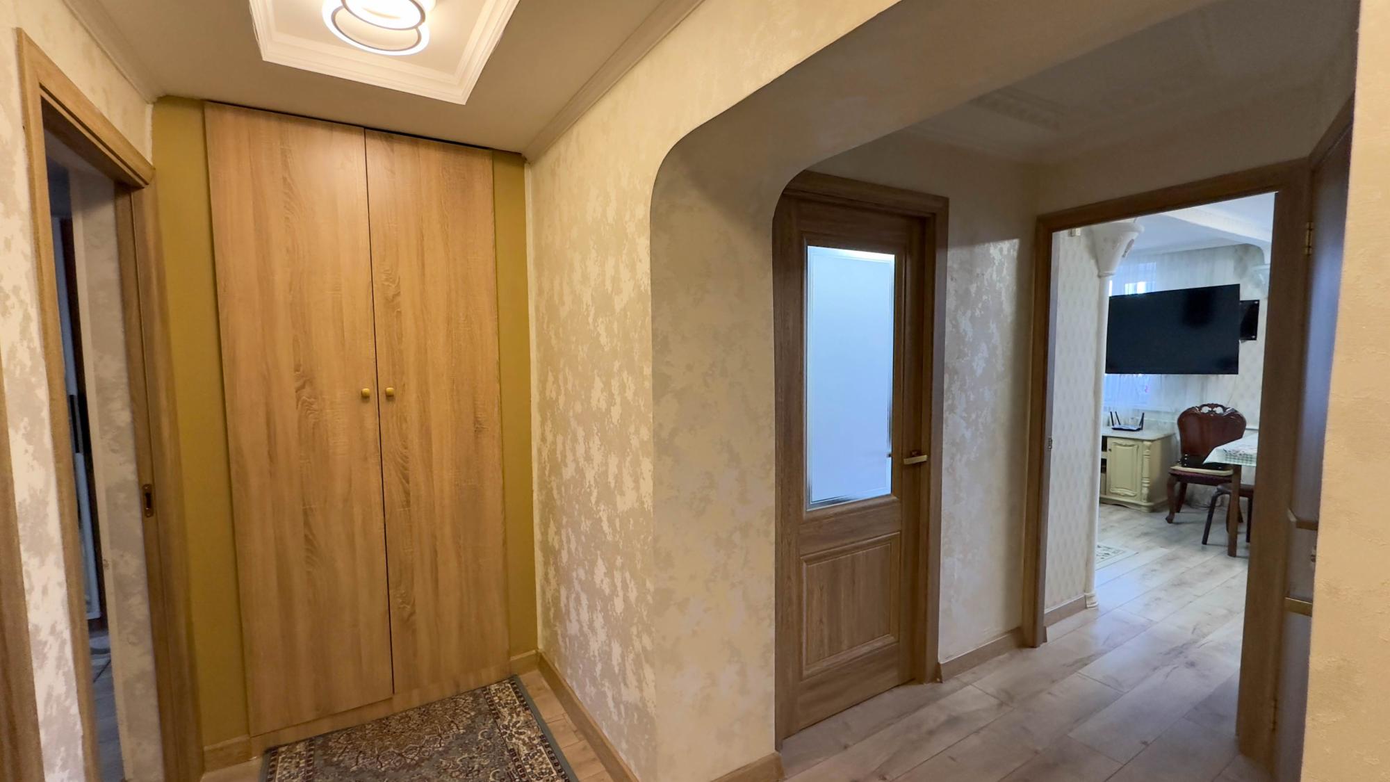 4-комнантная квартира, 80.0 м²,Толебаева за 22 000 000