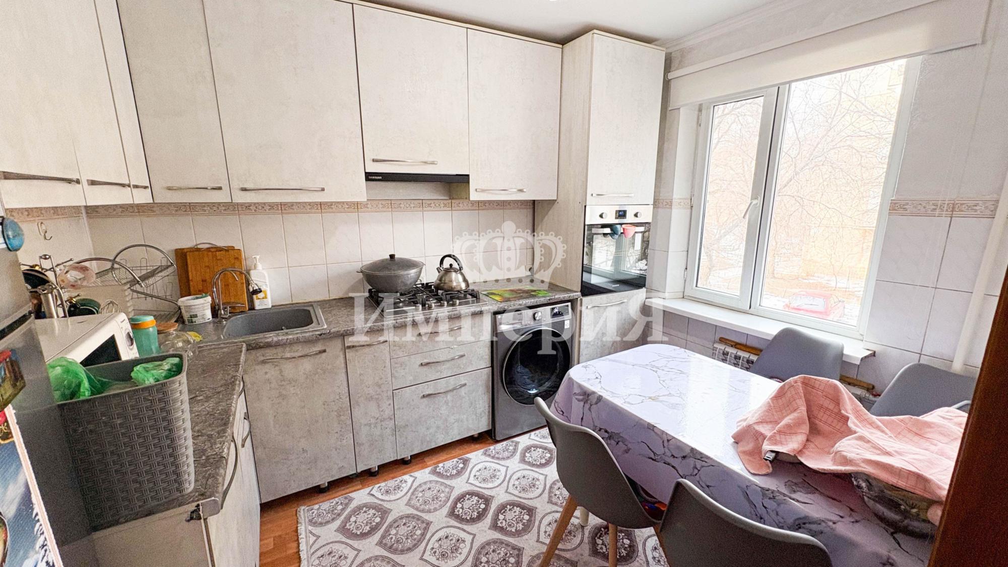 4-комнантная квартира, 76.0 м²,5 мкр за 21 000 000