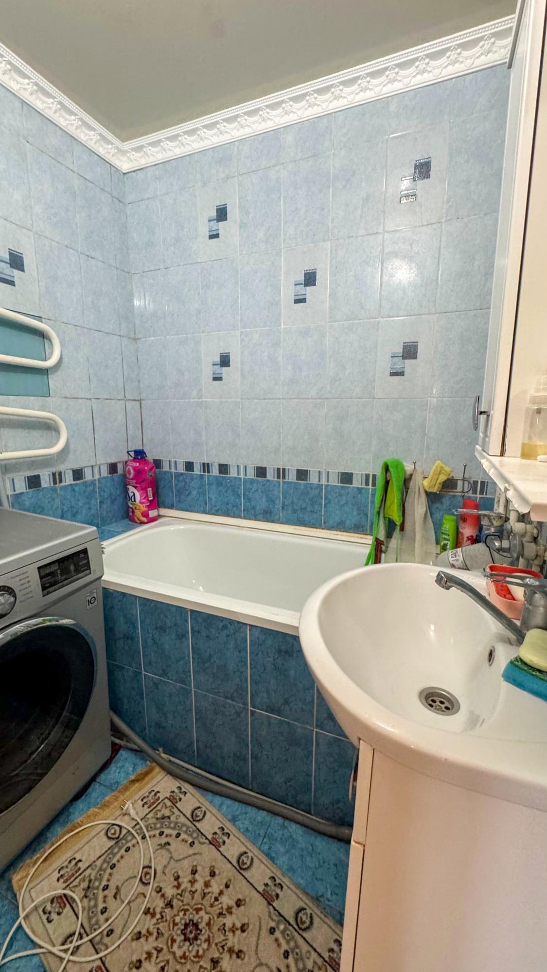 4-комнантная квартира, 76.0 м²,Алдабергенова за 23 500 000