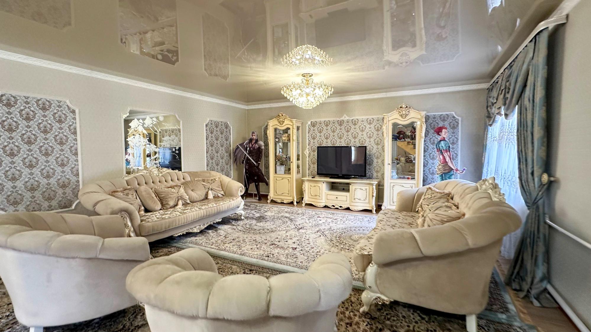 7-комнантный квартира, 263.0 м²,Базарбаева за 75 000 000