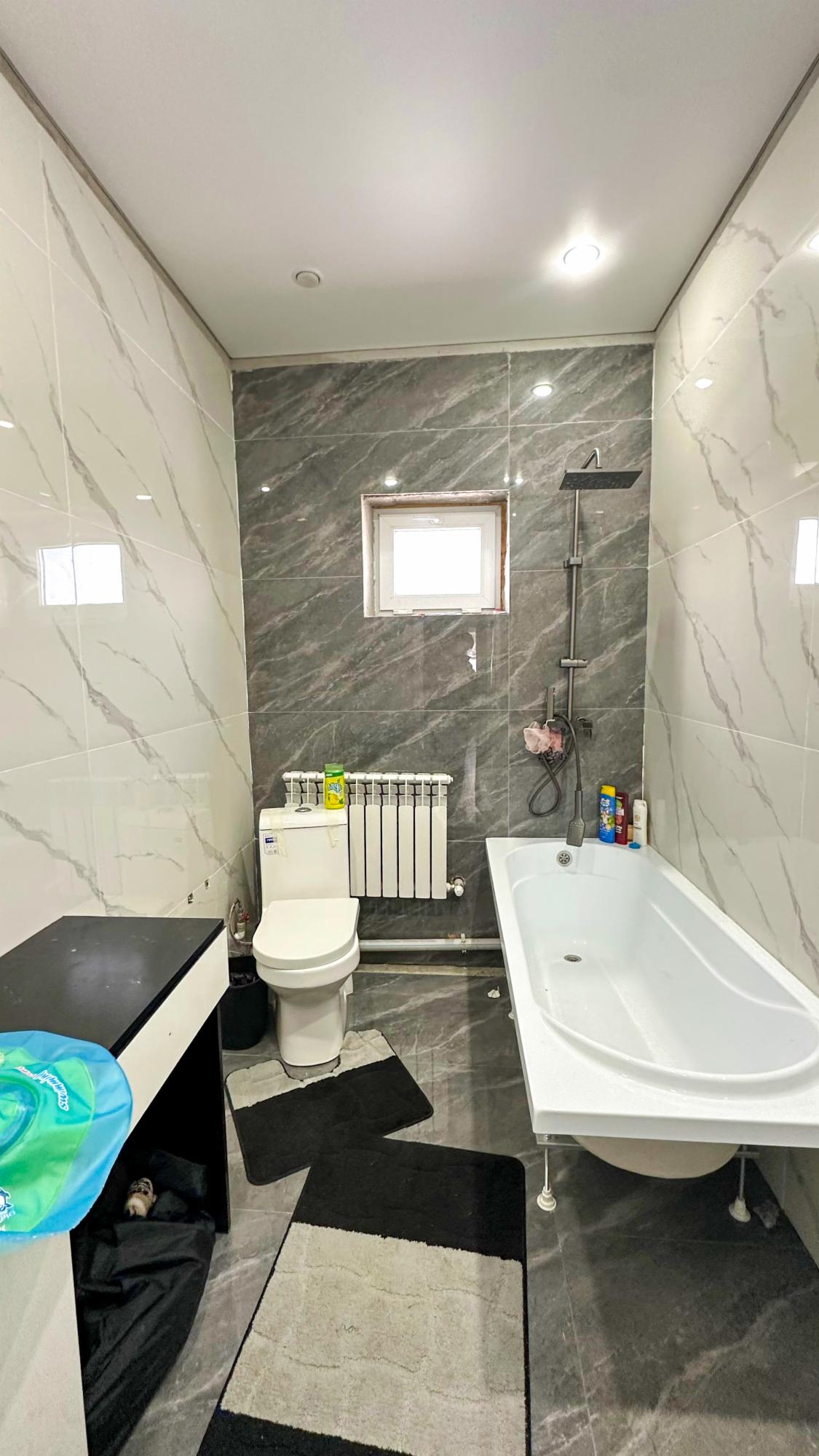 8-комнантный квартира, 220.0 м²,Нурлы Бастау за 42 000 000