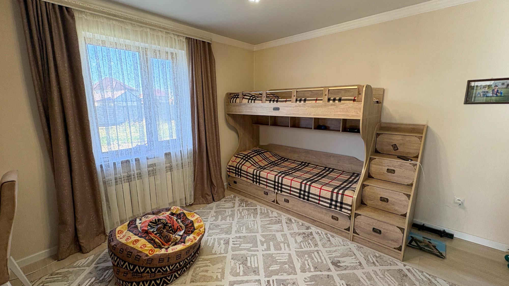 4-комнантный квартира, 132.0 м²,Кок Жазык за 47 000 000