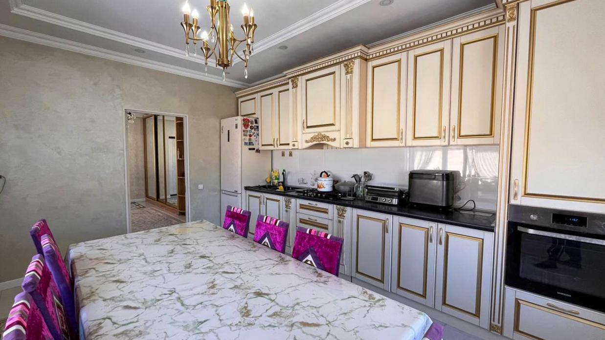 5-комнантный квартира, 185.0 м²,Кабанбай Батыра за 60 000 000