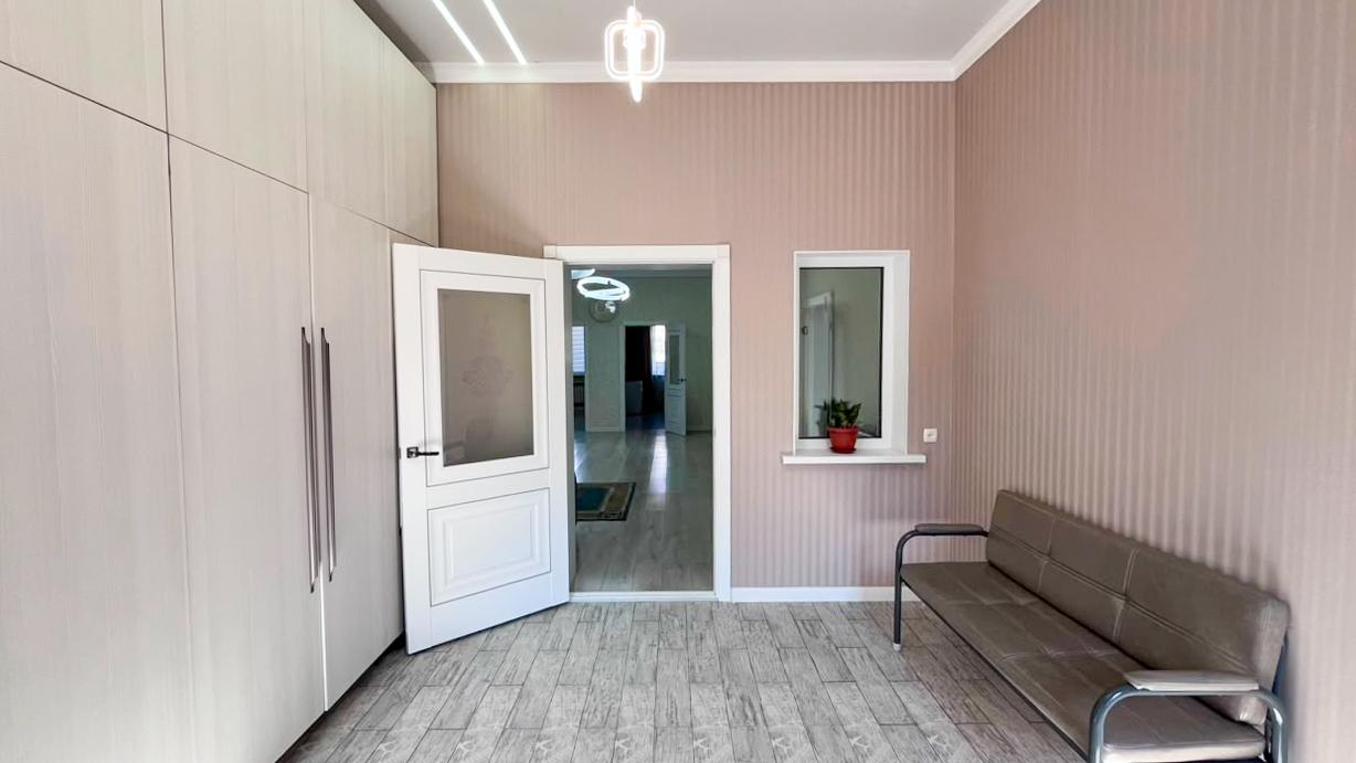9-комнантный квартира, 215.0 м²,Коктем за 100 000 000