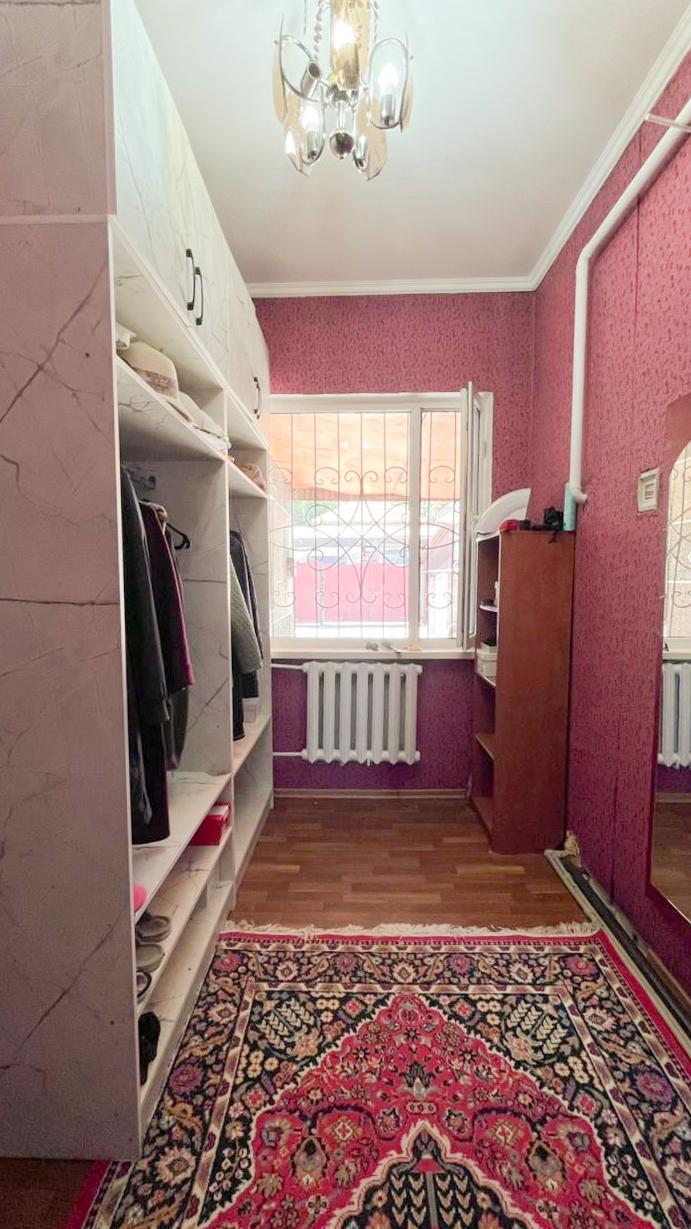 5-комнантный квартира, 100.0 м²,Гаухар Ана за 32 000 000