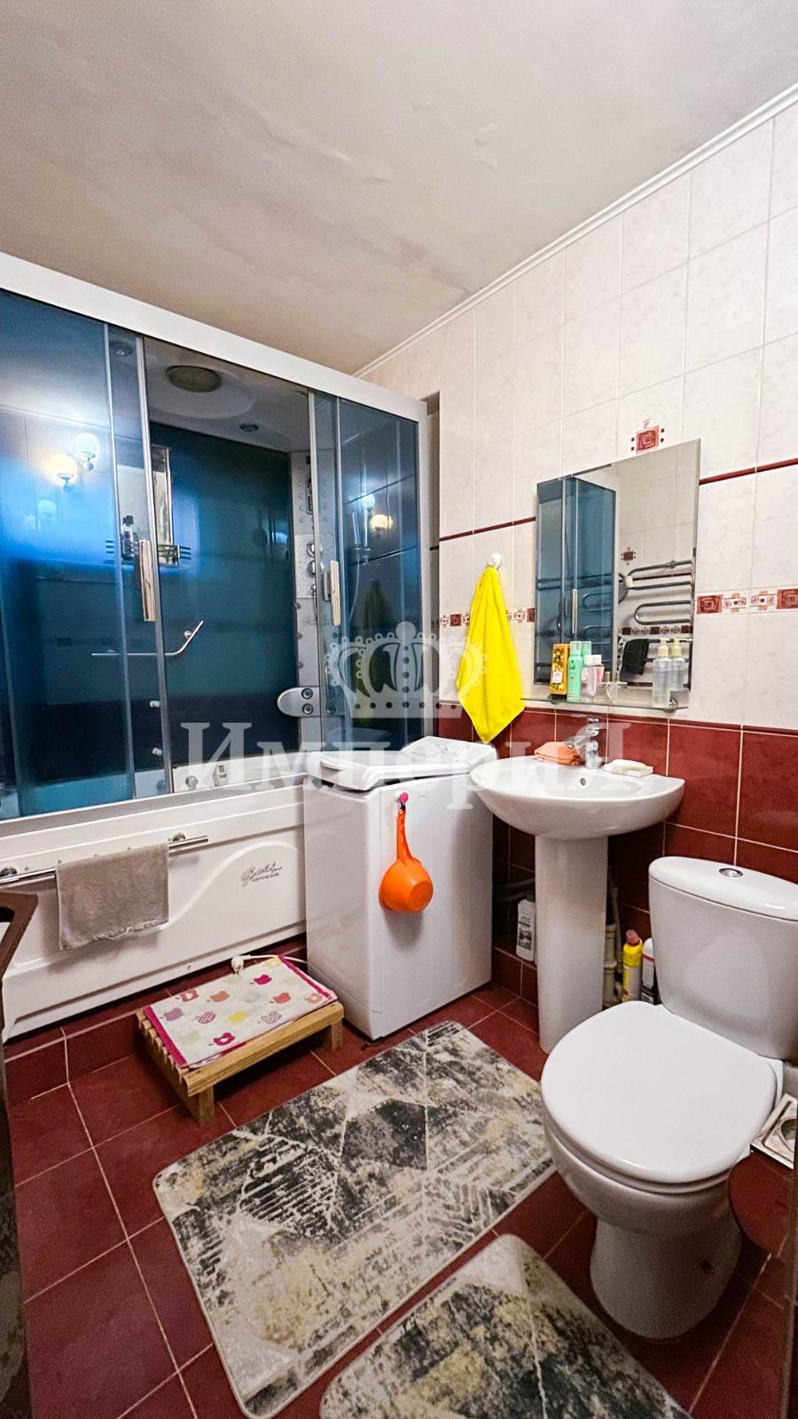 4-комнантная квартира, 76.0 м²,Рустембекова за 31 000 000