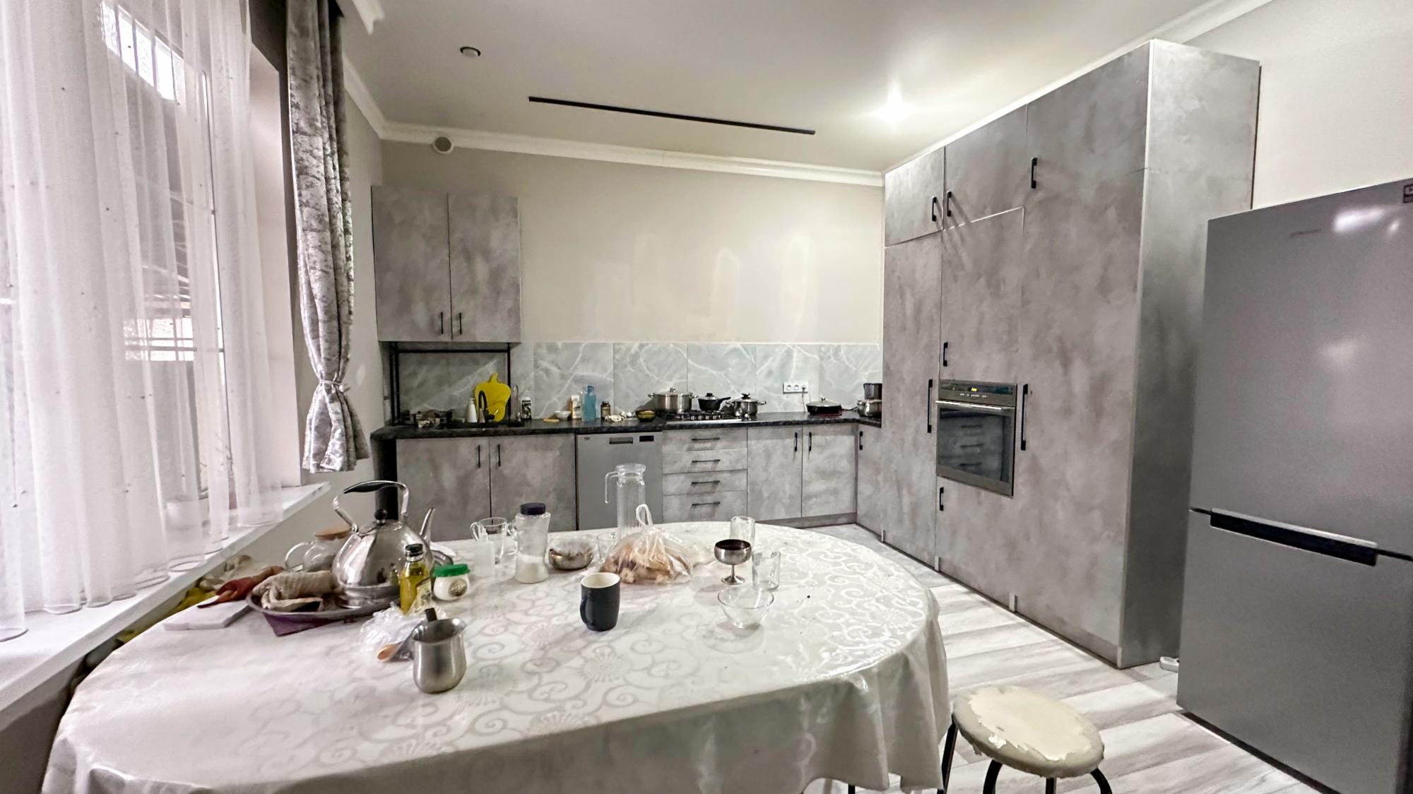 4-комнантный квартира, 125.0 м²,Карлыгаш за 45 500 000