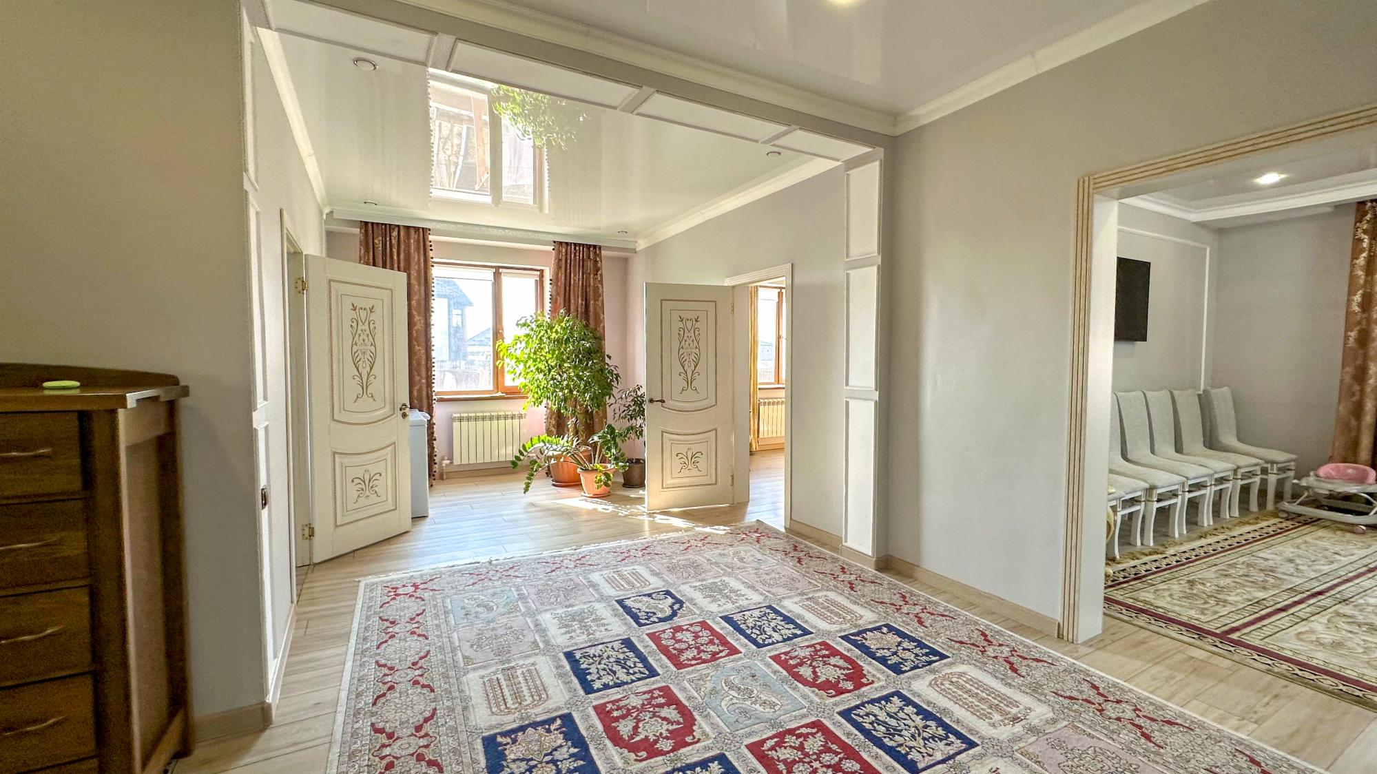 6-комнантный квартира, 273.0 м²,Жылысай за 63 000 000