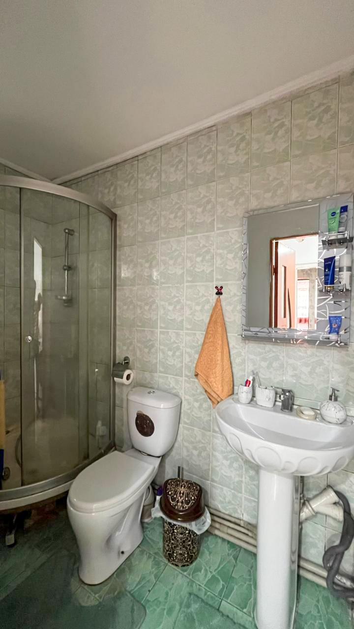 4-комнантный квартира, 117.0 м²,Карамурзанова за 23 000 000