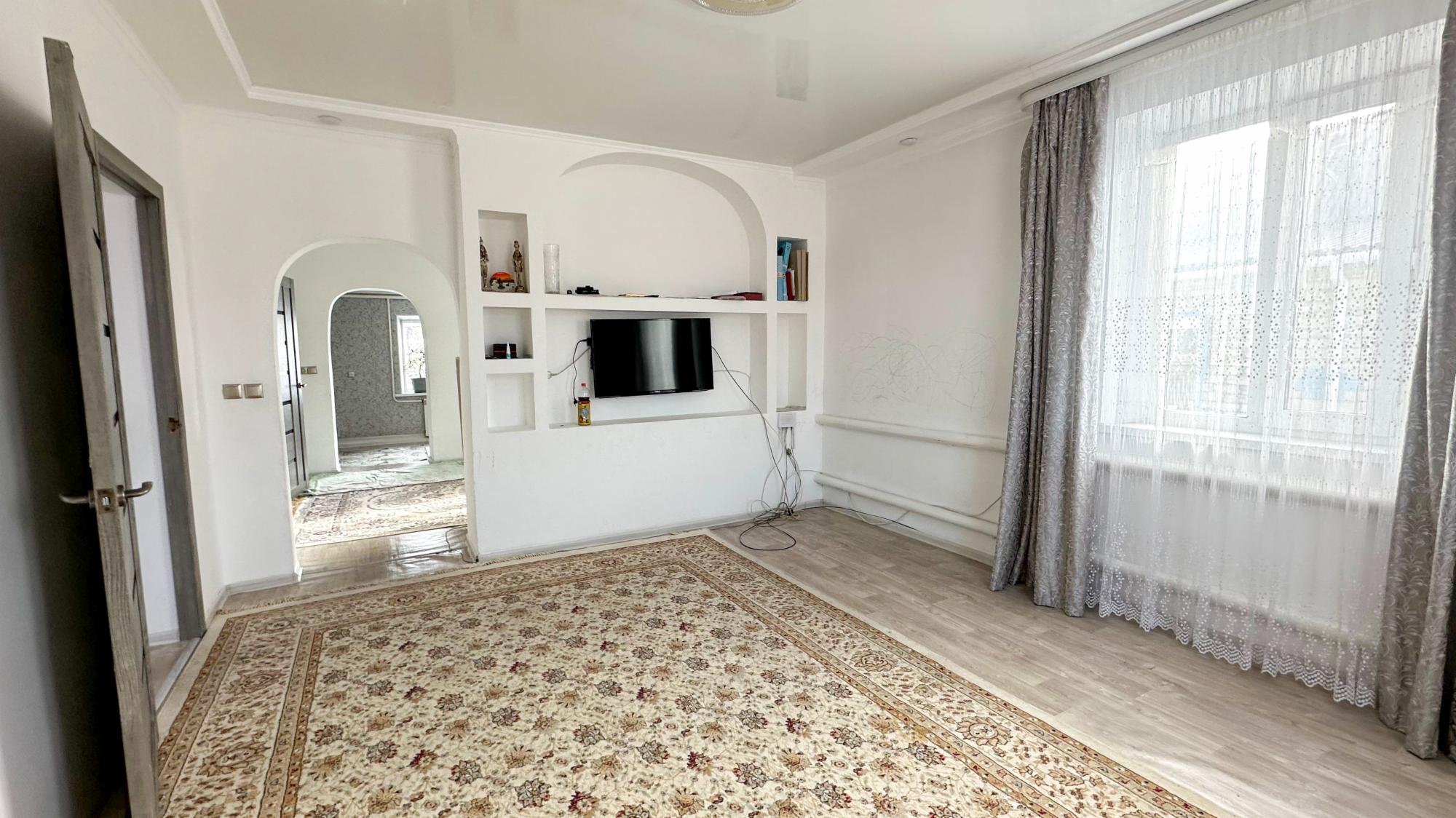 6-комнантный квартира, 70.4 м²,Еркин за 25 600 000