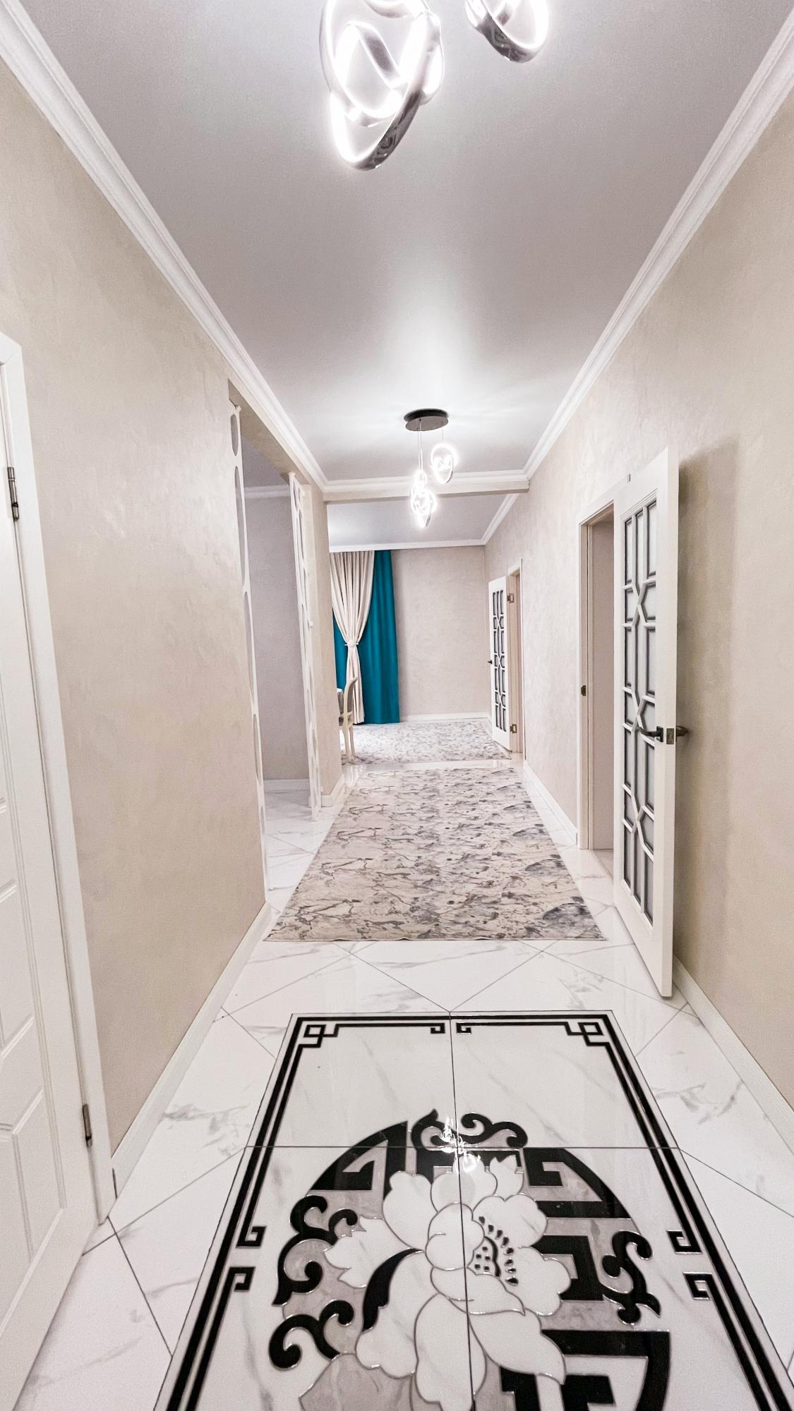 3-комнантный квартира, 125.0 м²,Шанышева за 38 000 000