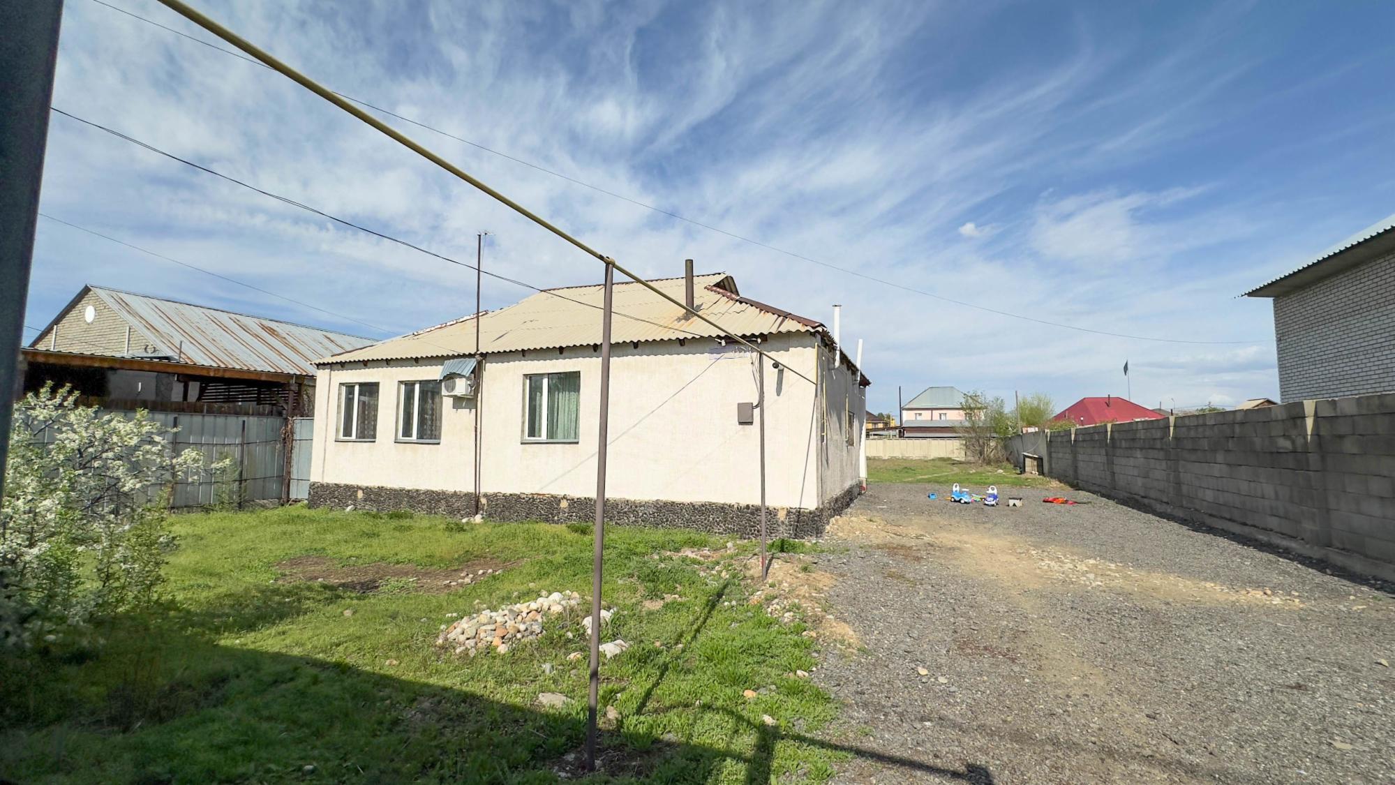 5-комнантный квартира, 89.4 м²,Кадыржанова за 26 000 000