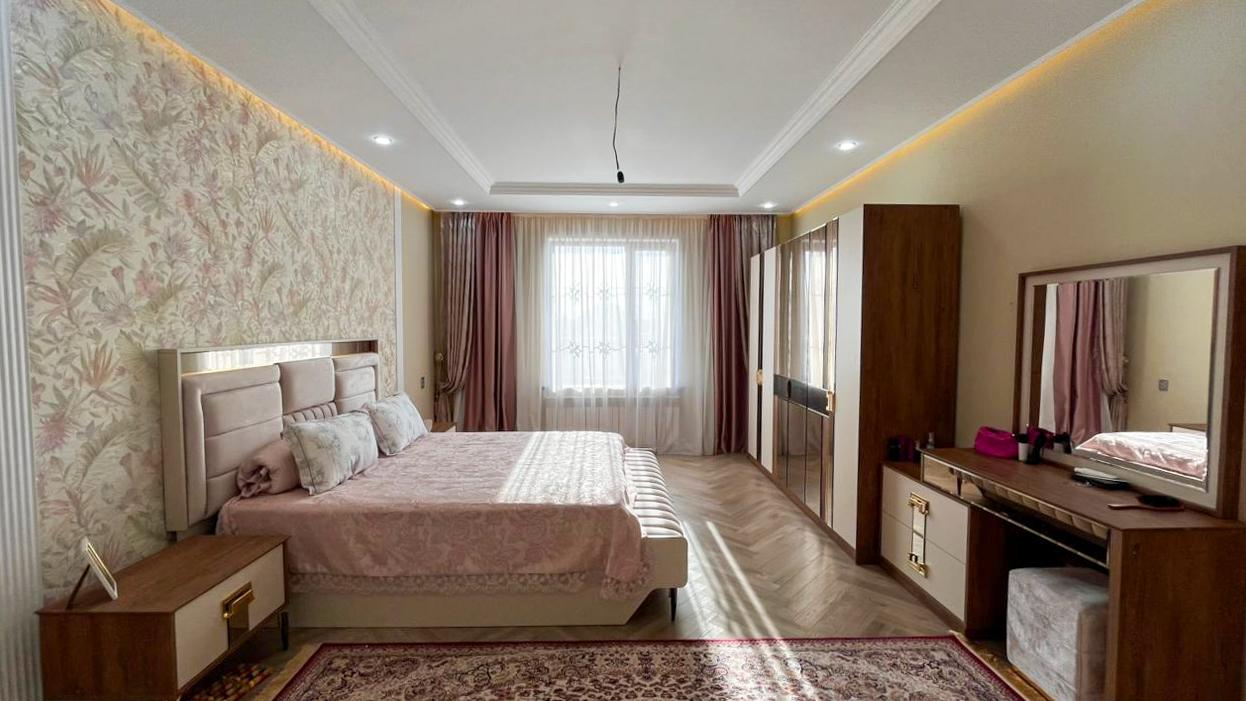 6-комнантный квартира, 236.0 м²,Ак бастау за 120 000 000