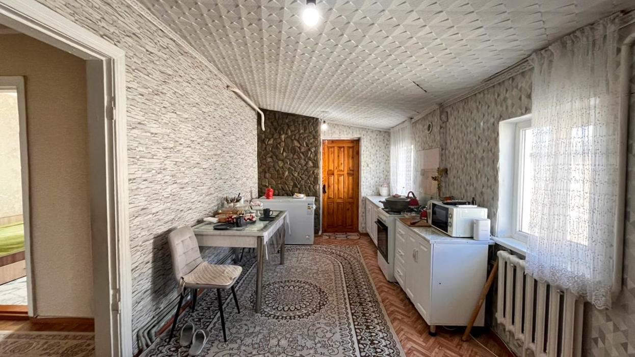 4-комнантный квартира, 90.0 м²,Кадыржанова за 33 000 000