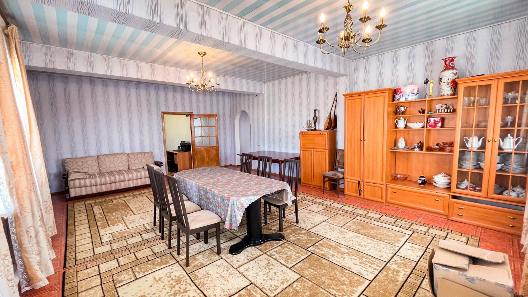 10-комнантный квартира, 260.0 м²,Безродного за 34 500 000