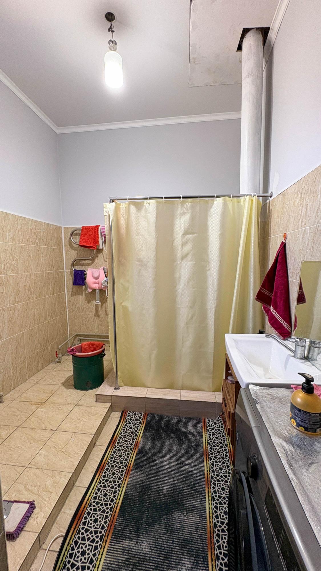 5-комнантный квартира, 247.8 м²,Жастар за 63 000 000