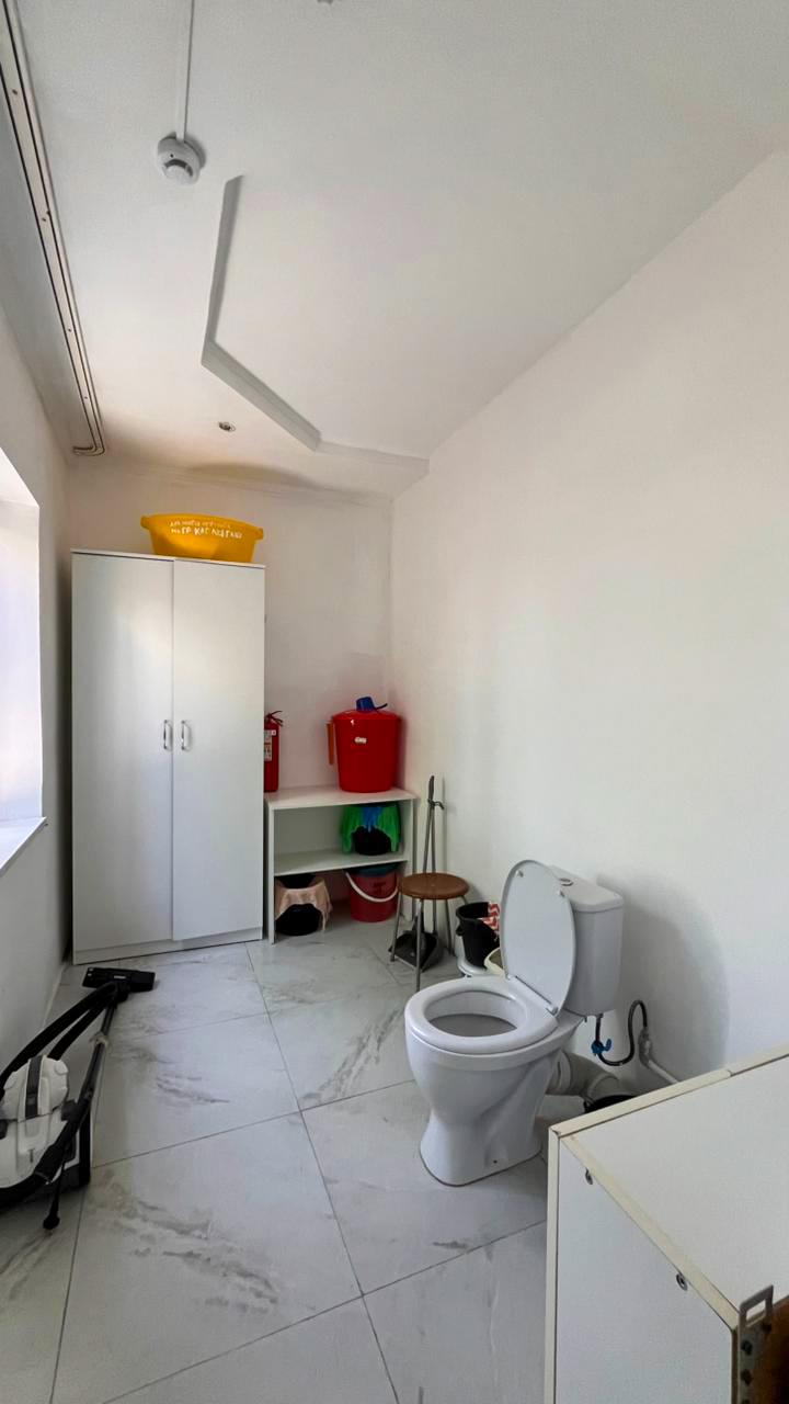 8-комнантный квартира, 311.0 м²,Жазиралы за 75 000 000