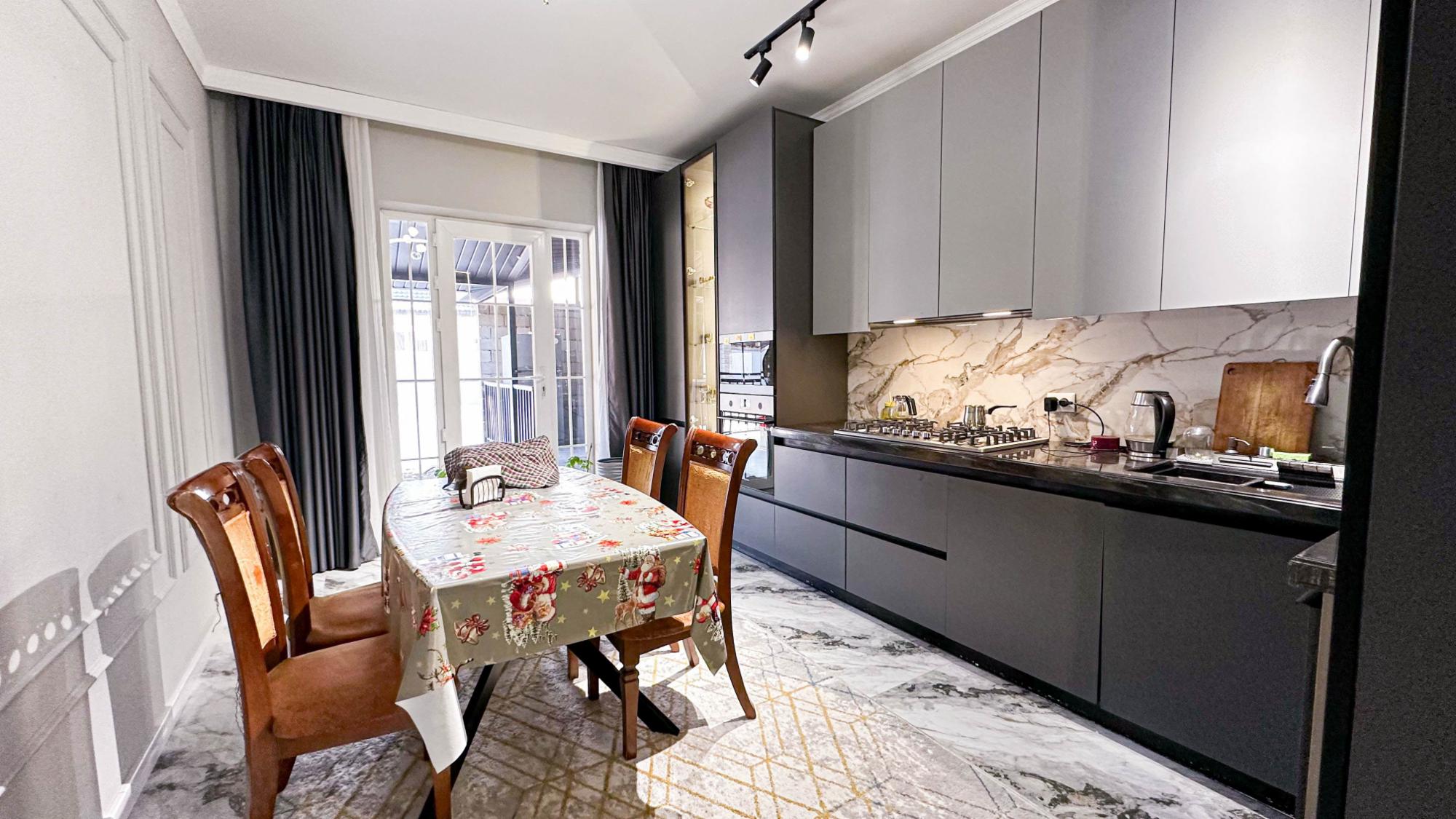 3-комнантный квартира, 112.0 м²,Жоламан  за 43 500 000