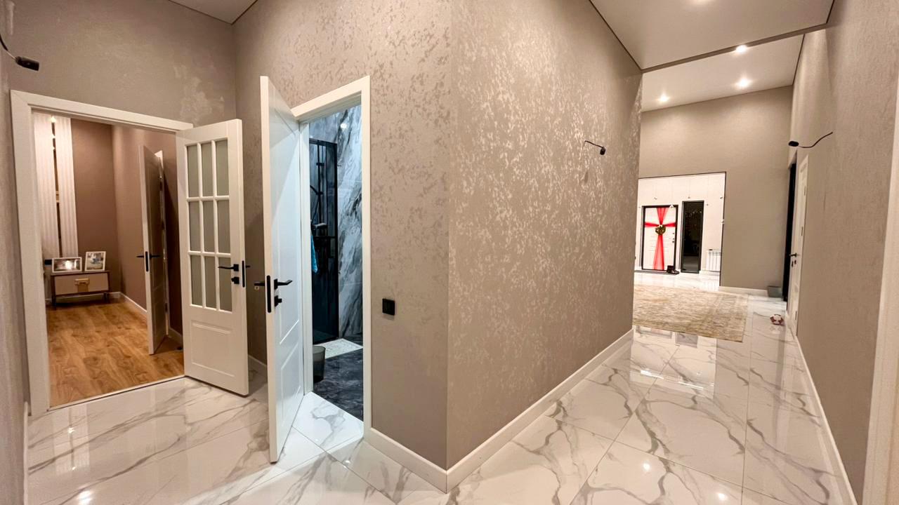 5-комнантный квартира, 200.0 м²,Жана Коныс за 64 000 000