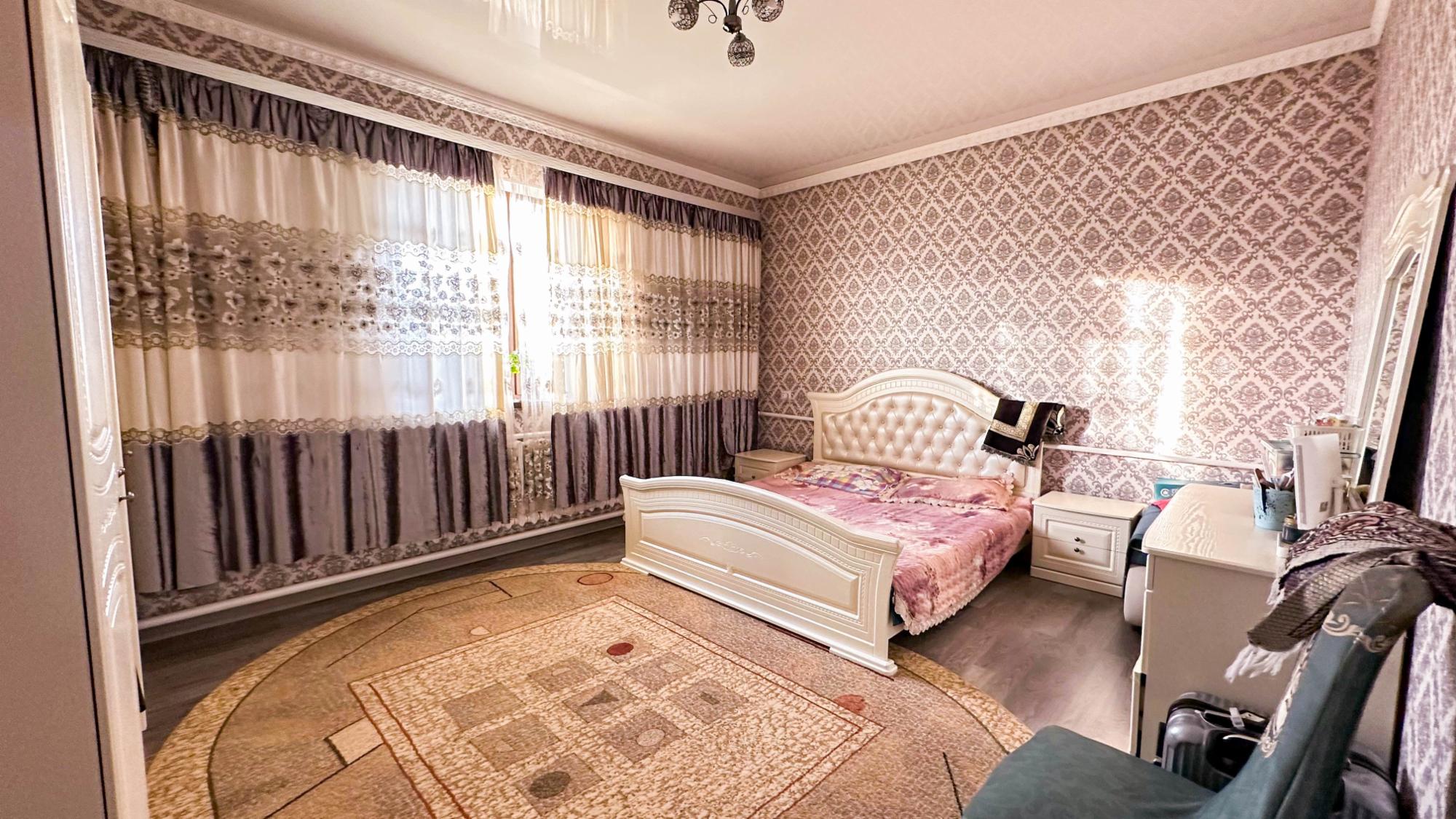 5-комнантный квартира, 196.0 м²,Жылысай за 60 000 000