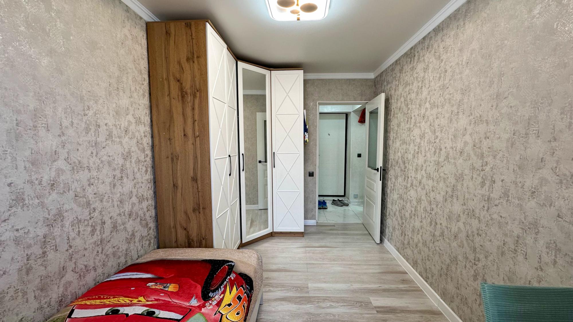 4-комнантная квартира, 80.0 м²,5 мкр за 28 500 000