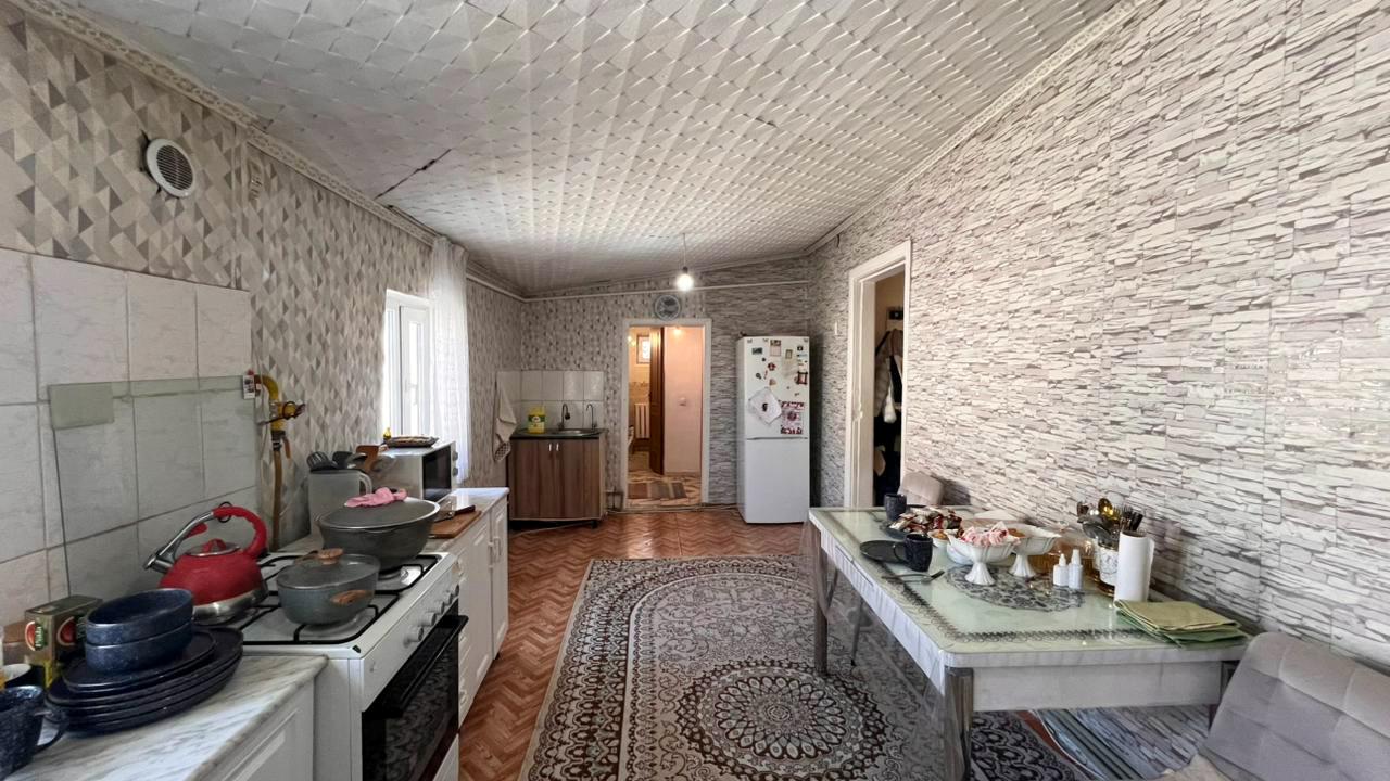 4-комнантный квартира, 90.0 м²,Кадыржанова за 33 000 000