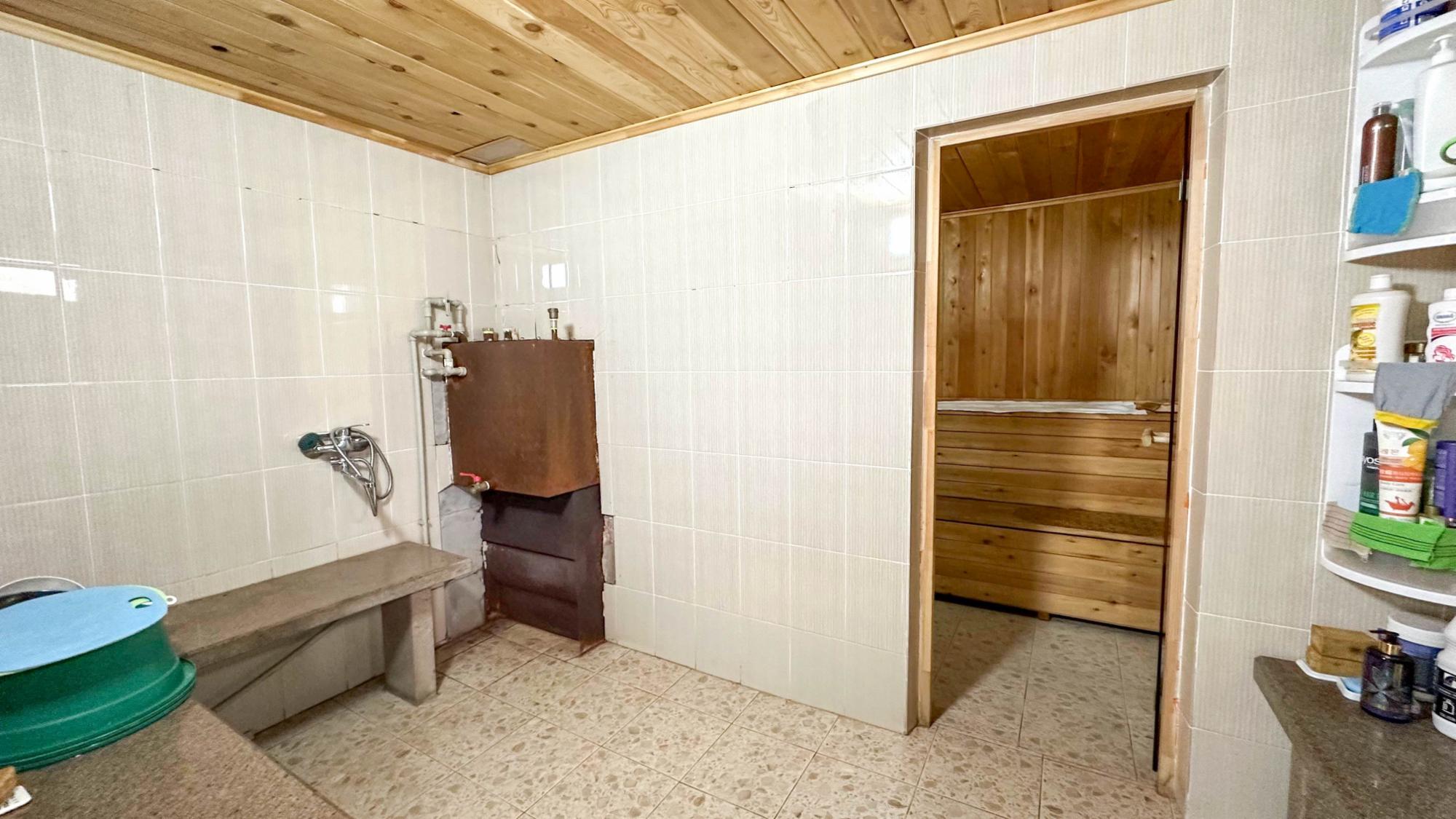 5-комнантный квартира, 176.0 м²,Абылай Хана за 42 000 000