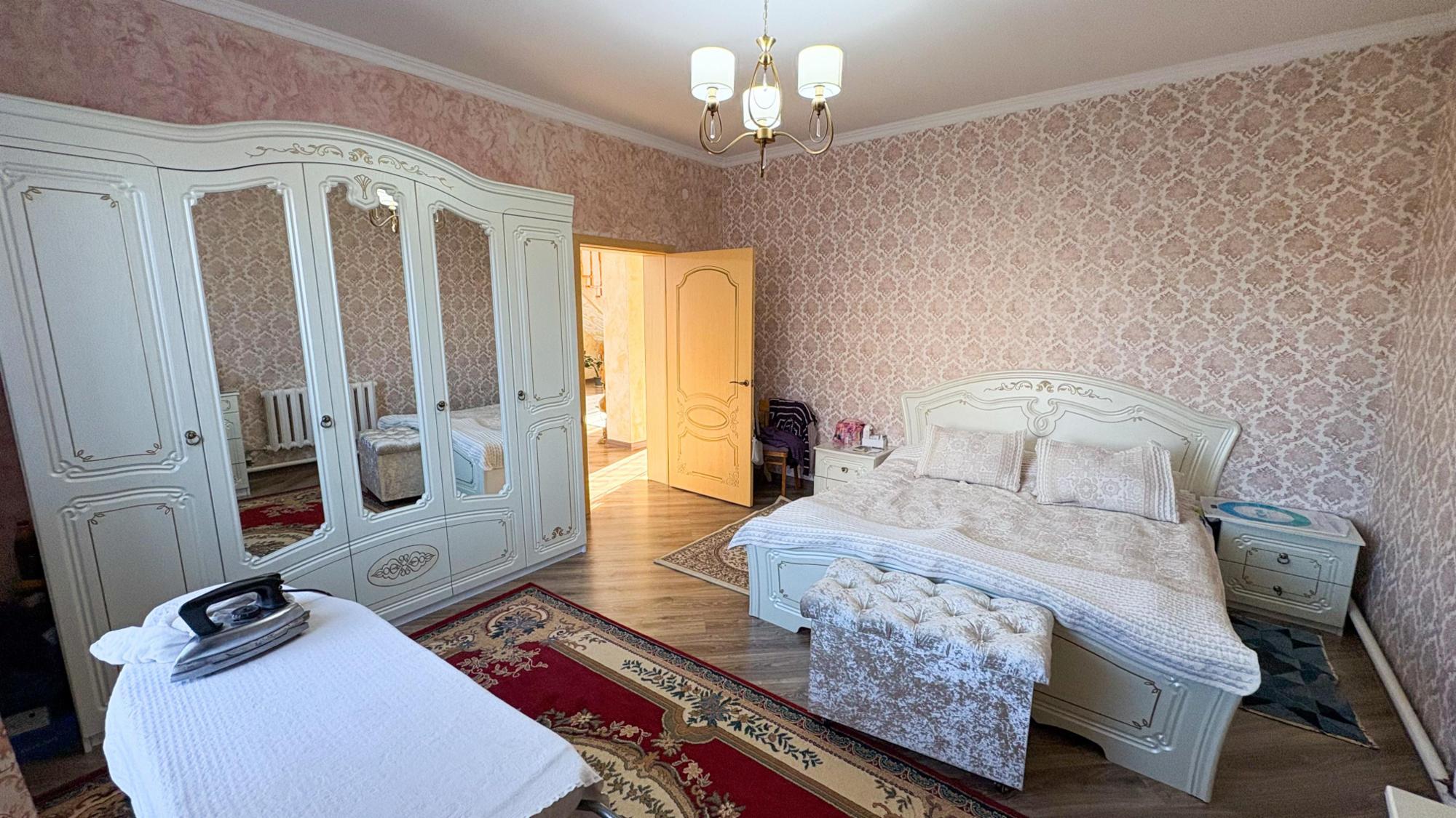 7-комнантный квартира, 300.0 м²,Гаухар Ана за 64 200 000