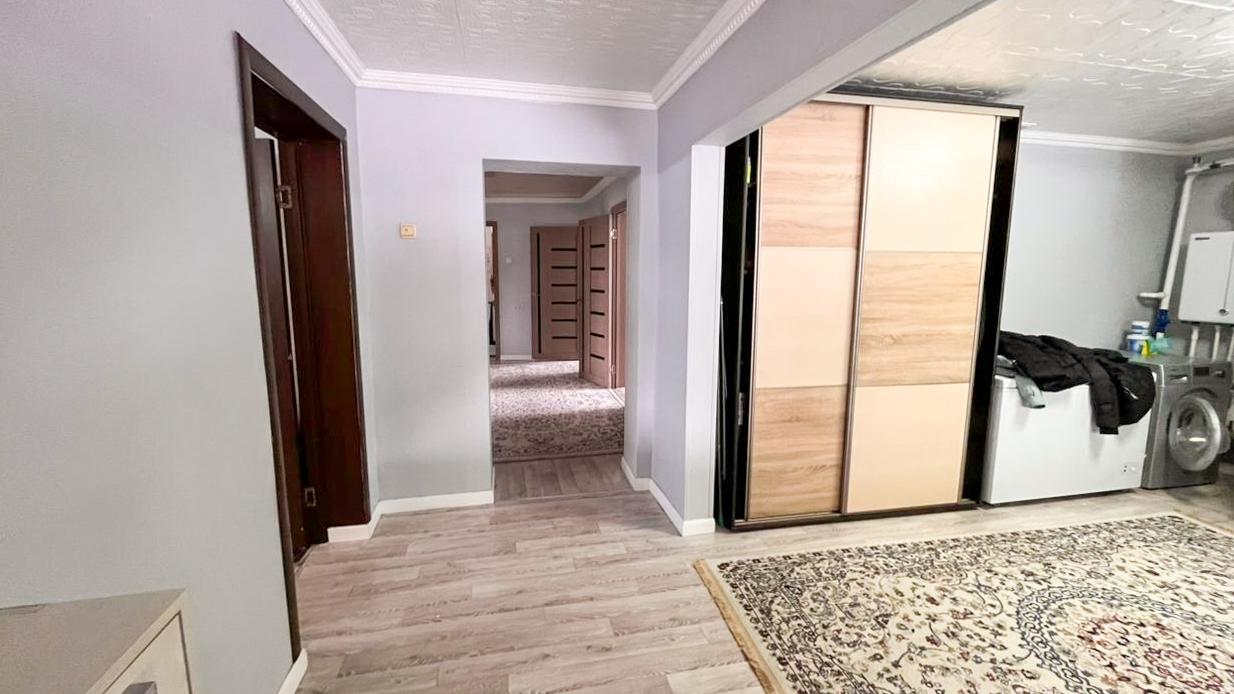 4-комнантный квартира, 130.0 м²,Кастеева за 29 000 000