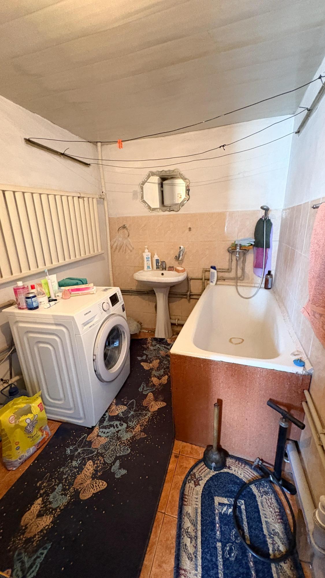 5-комнантный квартира, 132.0 м²,Акын Сара за 20 000 000