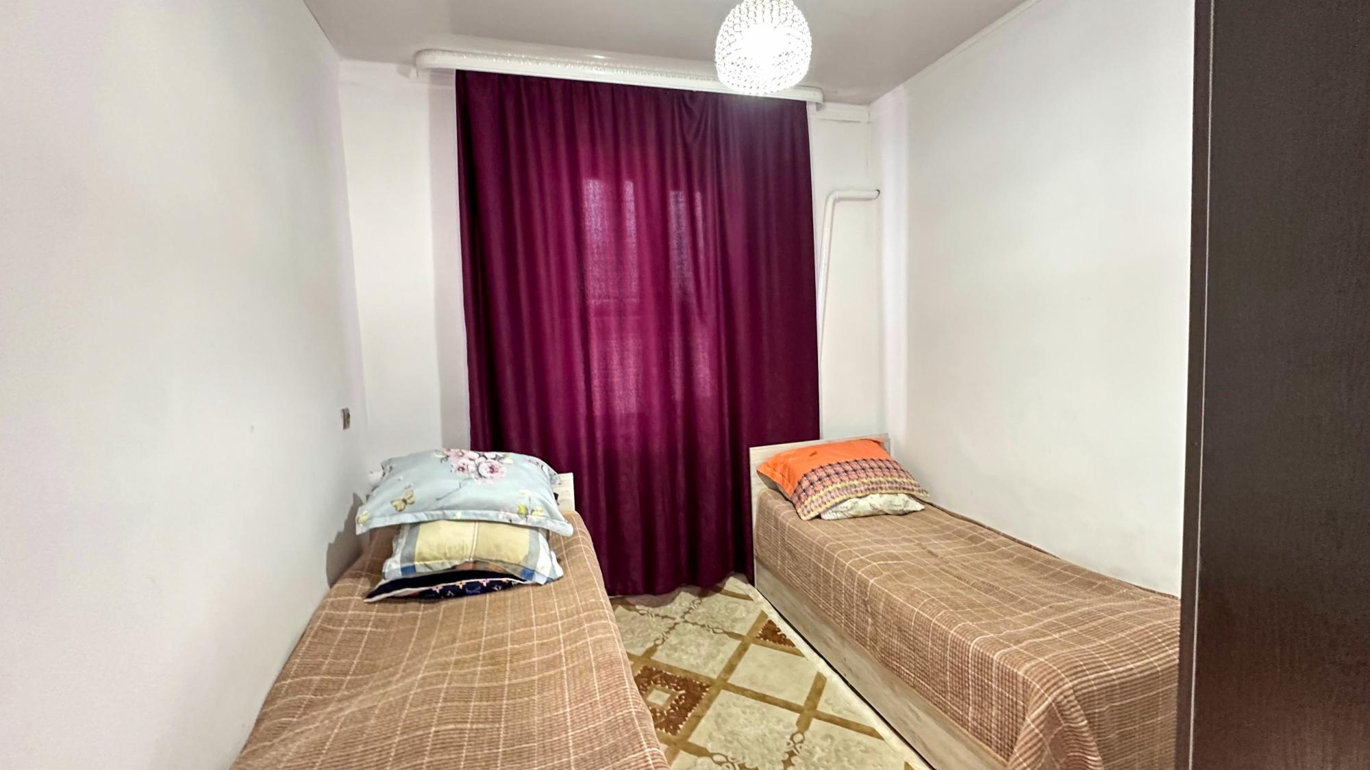 6-комнантный квартира, 70.4 м²,Еркин за 25 600 000