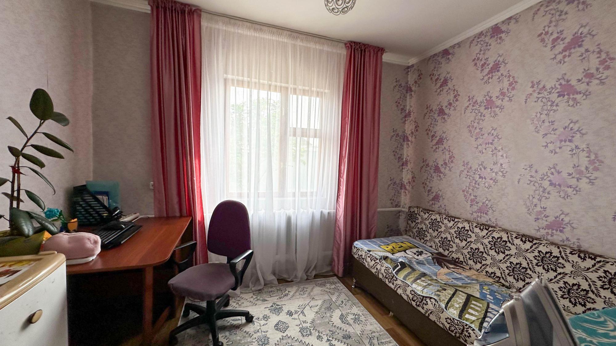 4-комнантный квартира, 71.0 м²,Бугор за 21 000 000