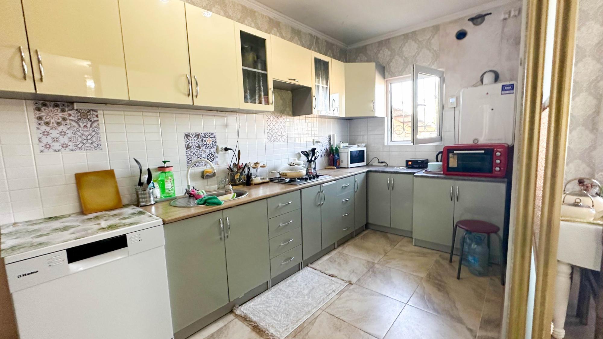 4-комнантный квартира, 150.0 м²,Алтай за 45 000 000