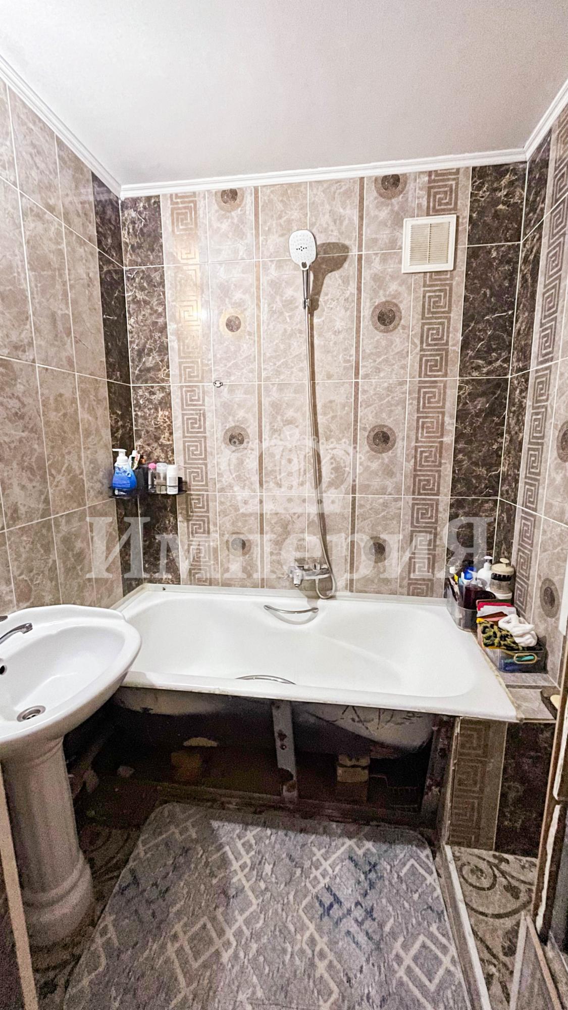 5-комнантная квартира, 76.0 м²,Гагарина за 24 500 000