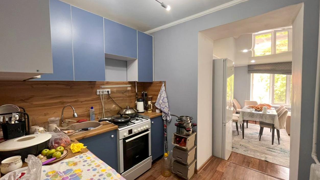 5-комнантная квартира, 98.0 м²,Назарбаева за 34 000 000