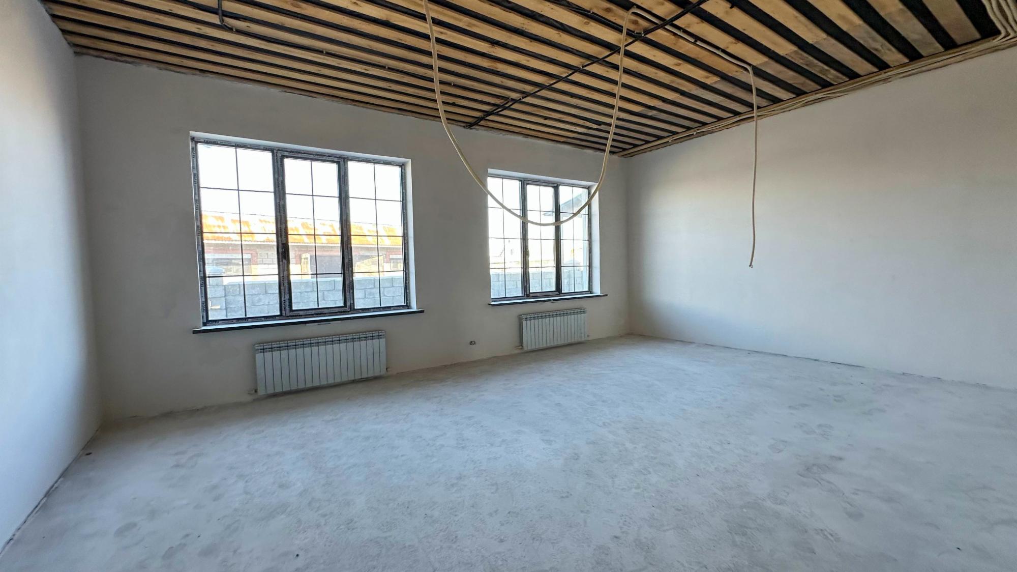 7-комнантный квартира, 372.0 м²,Абая за 95 000 000