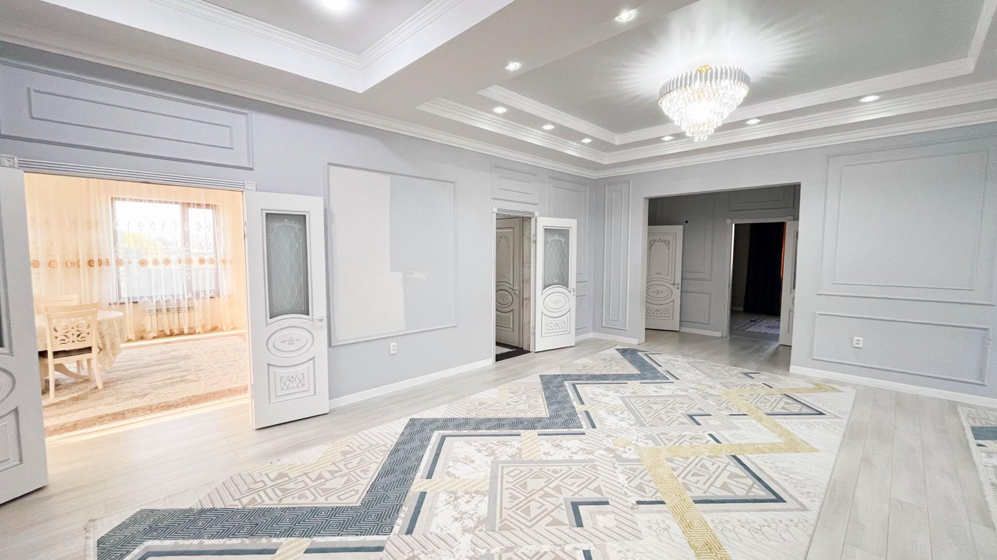 5-комнантный квартира, 226.0 м²,Амангельды за 45 000 000