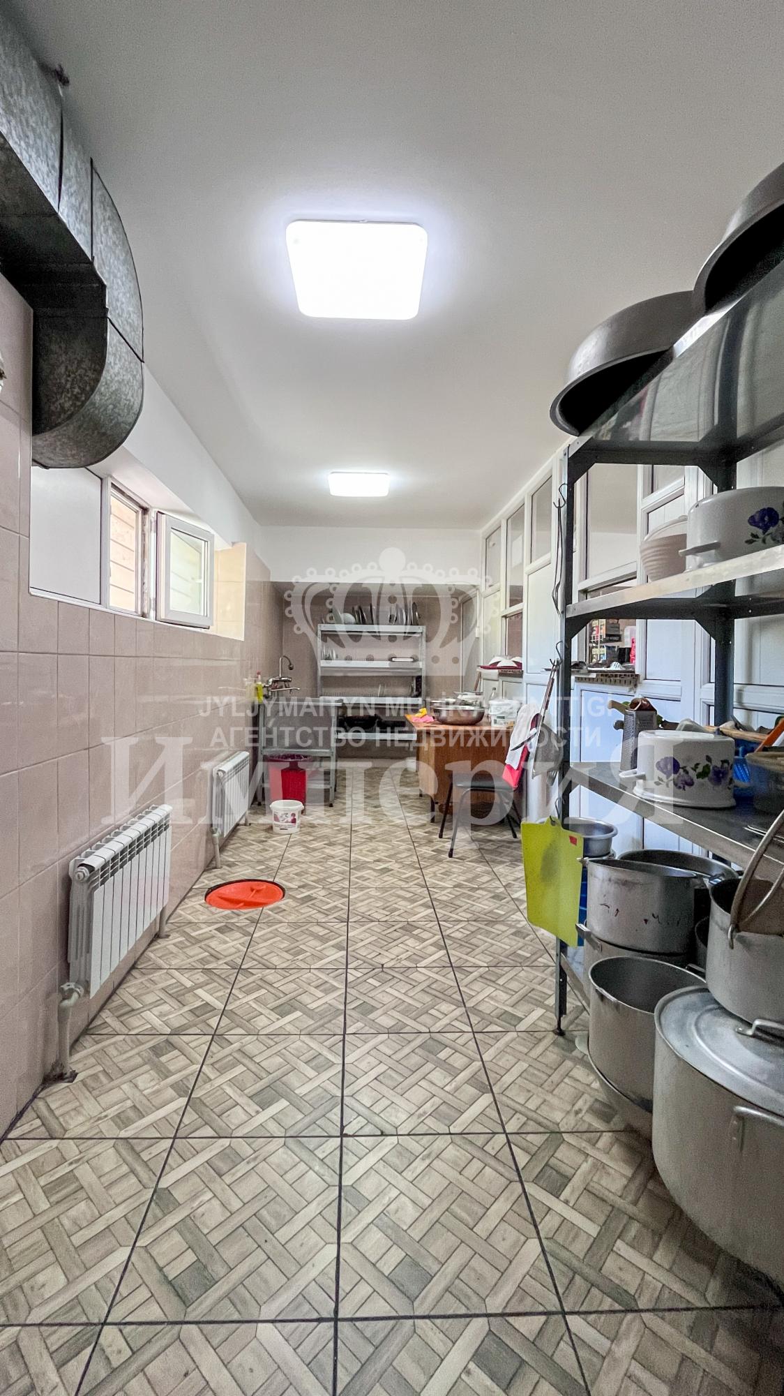 5-комнантный квартира, 145.0 м²,Абая за 55 000 000