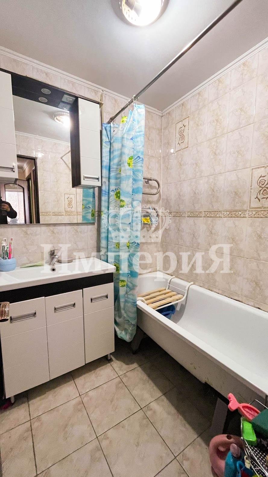 4-комнантная квартира, 74.0 м²,5 мкр за 21 000 000