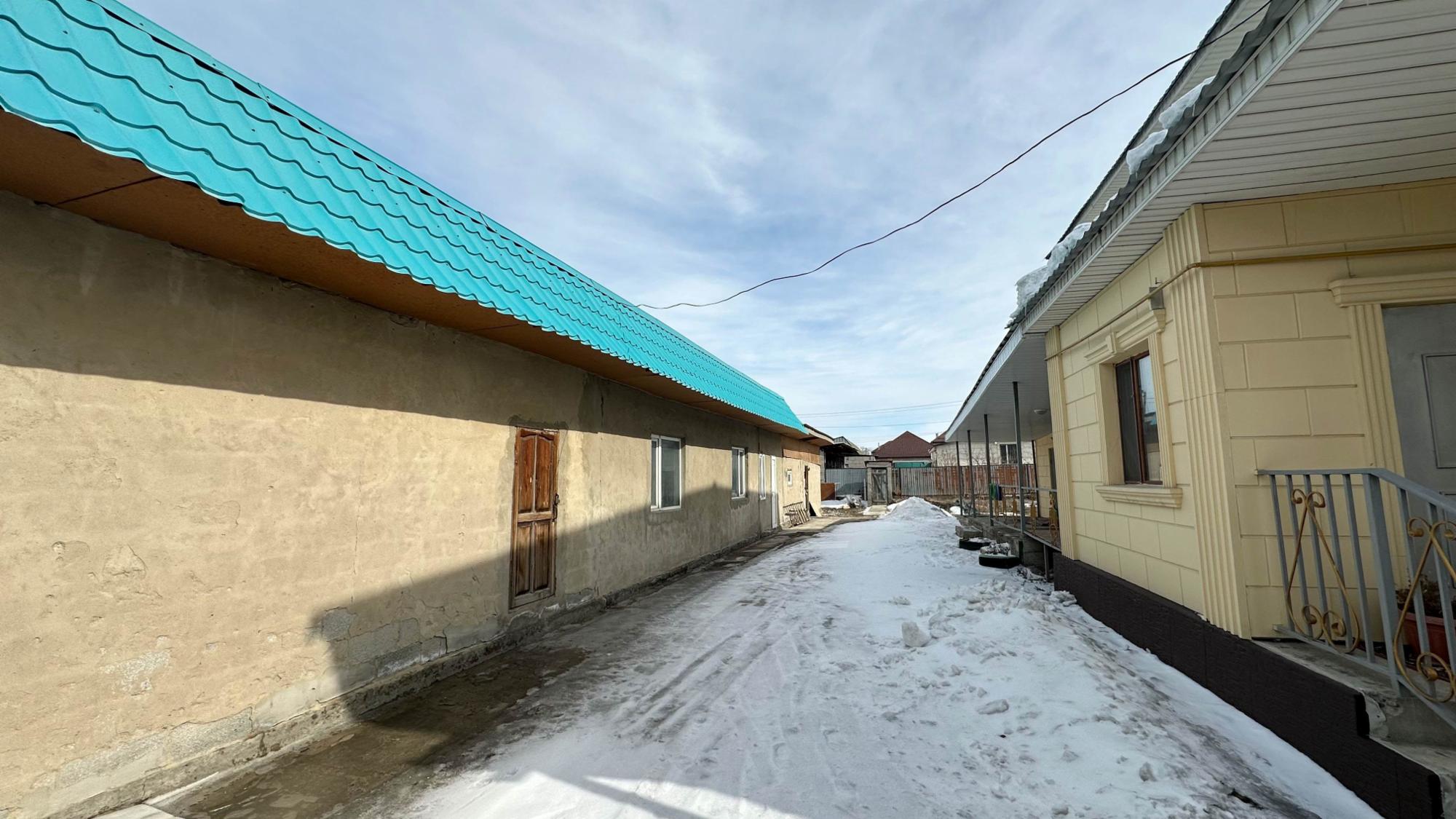 9-комнантный квартира, 300.0 м²,Алмалыбак за 87 000 000