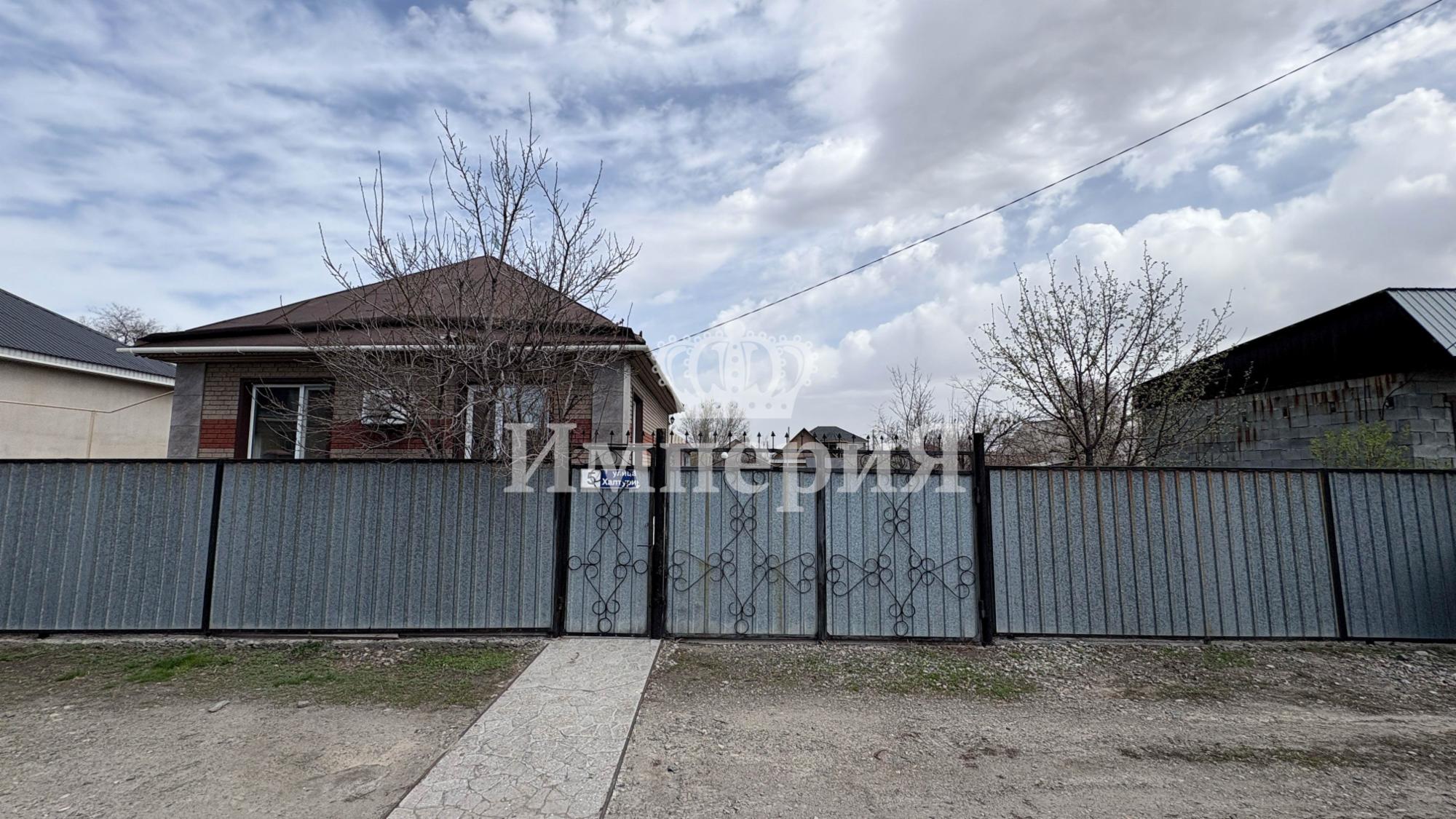 4-комнантный квартира, 70.0 м²,Халтурина за 32 000 000